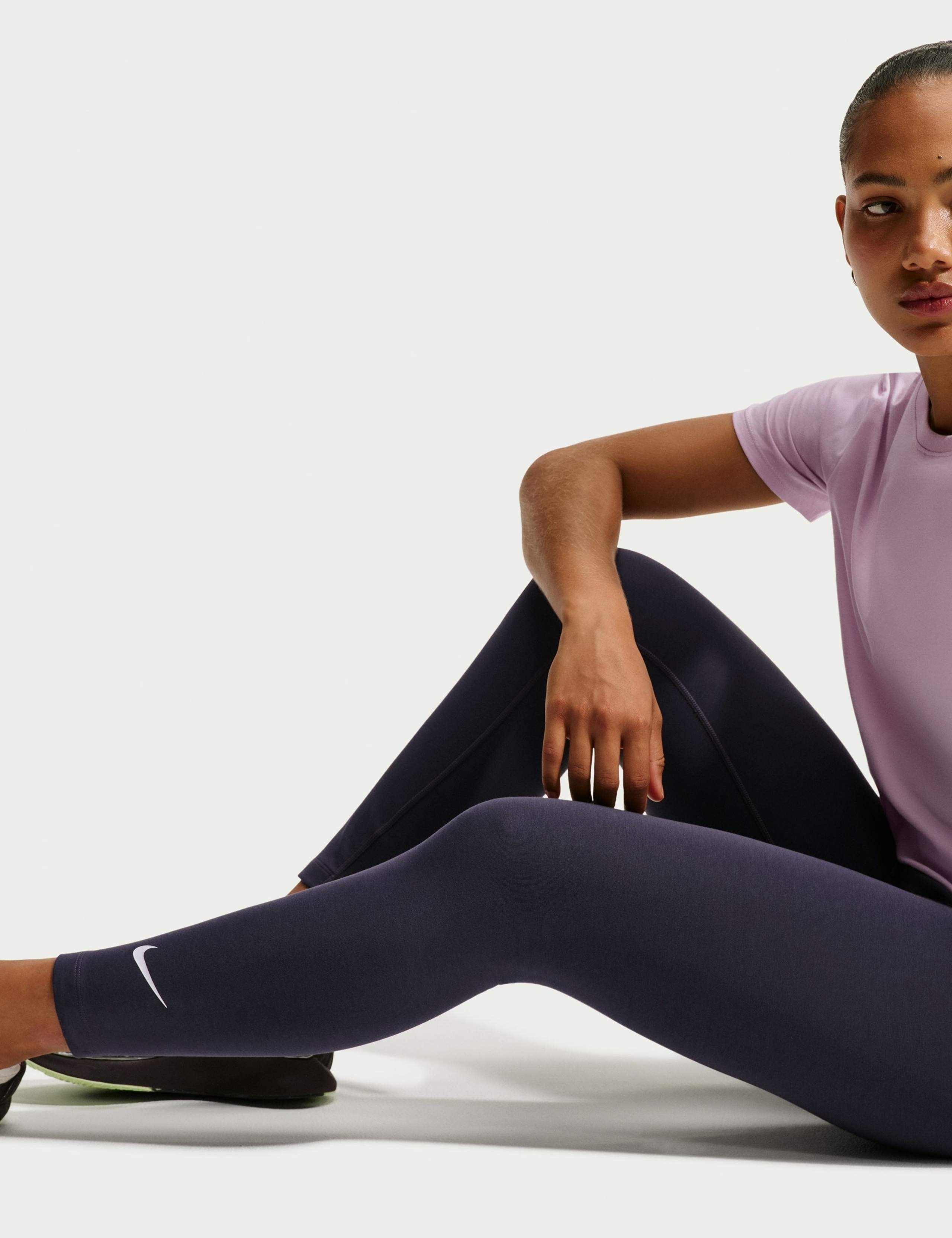 Sportswear Classic High Waisted 7/8 Leggings 5 of 6