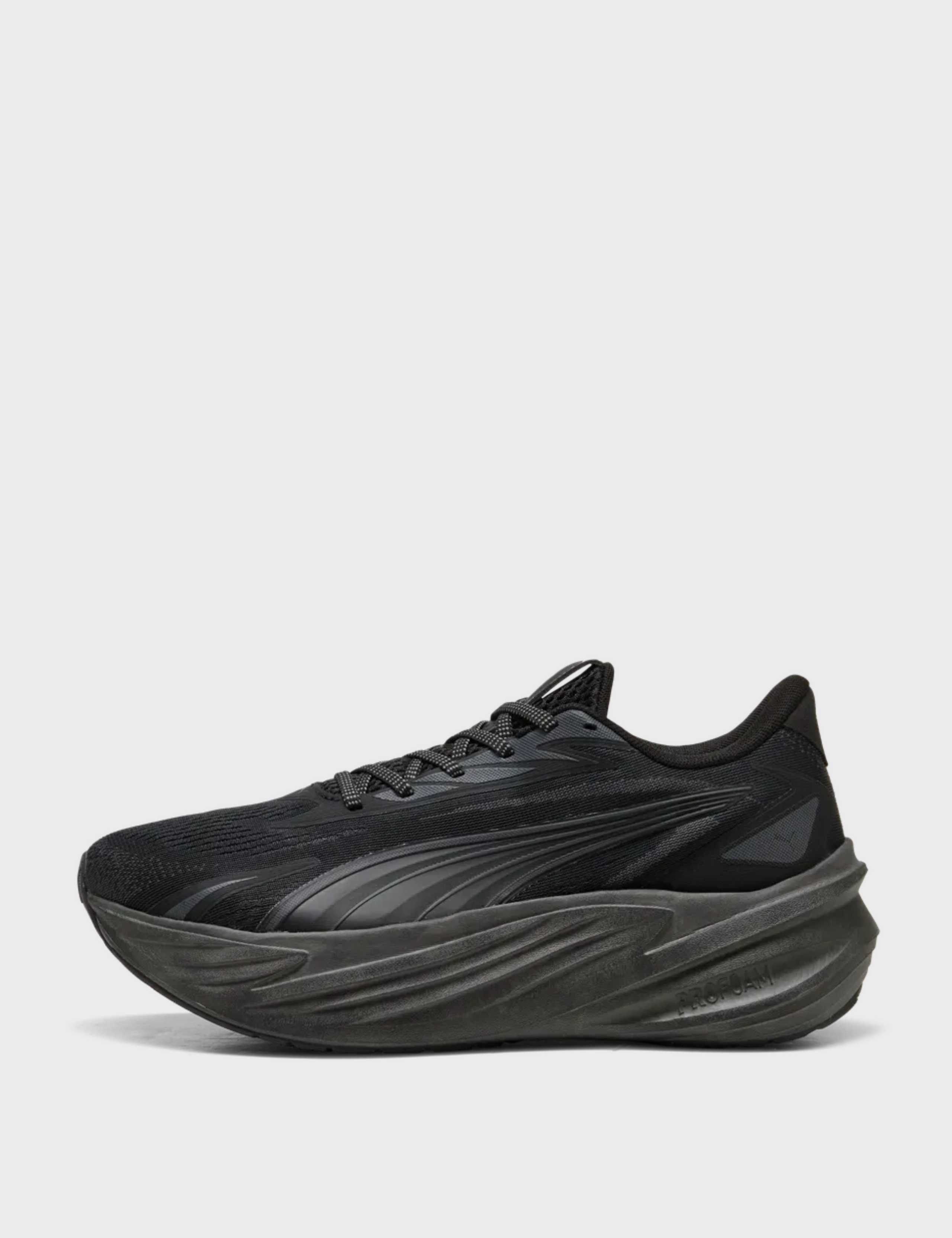 Maxima Pro Cushioned Running Trainers 1 of 6