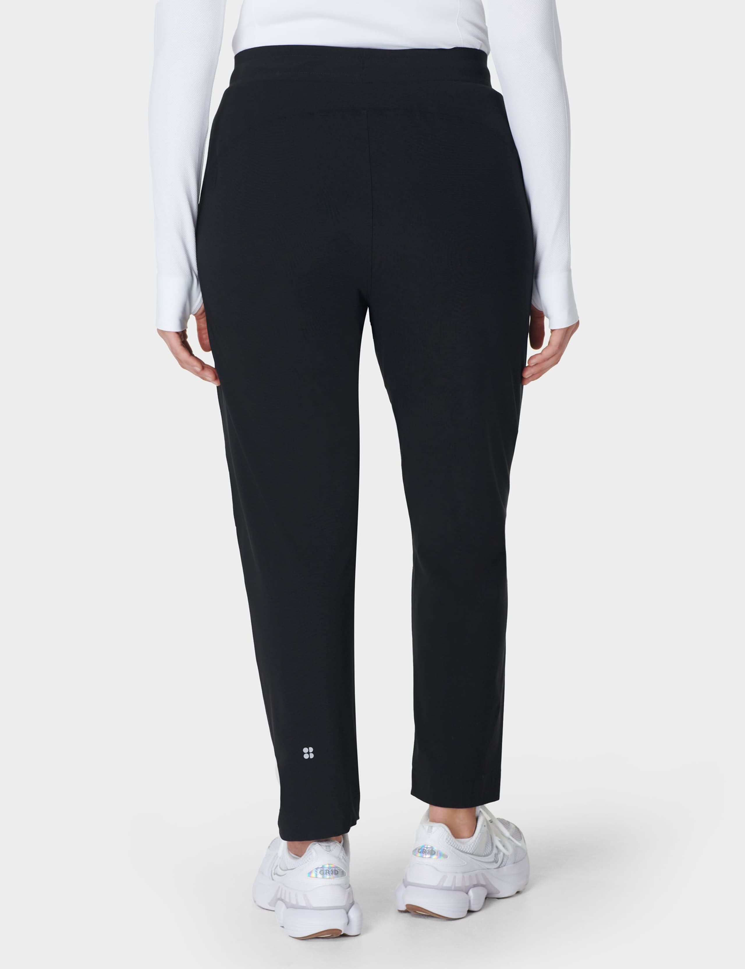 Explorer Tapered Ankle Grazer Joggers 3 of 7