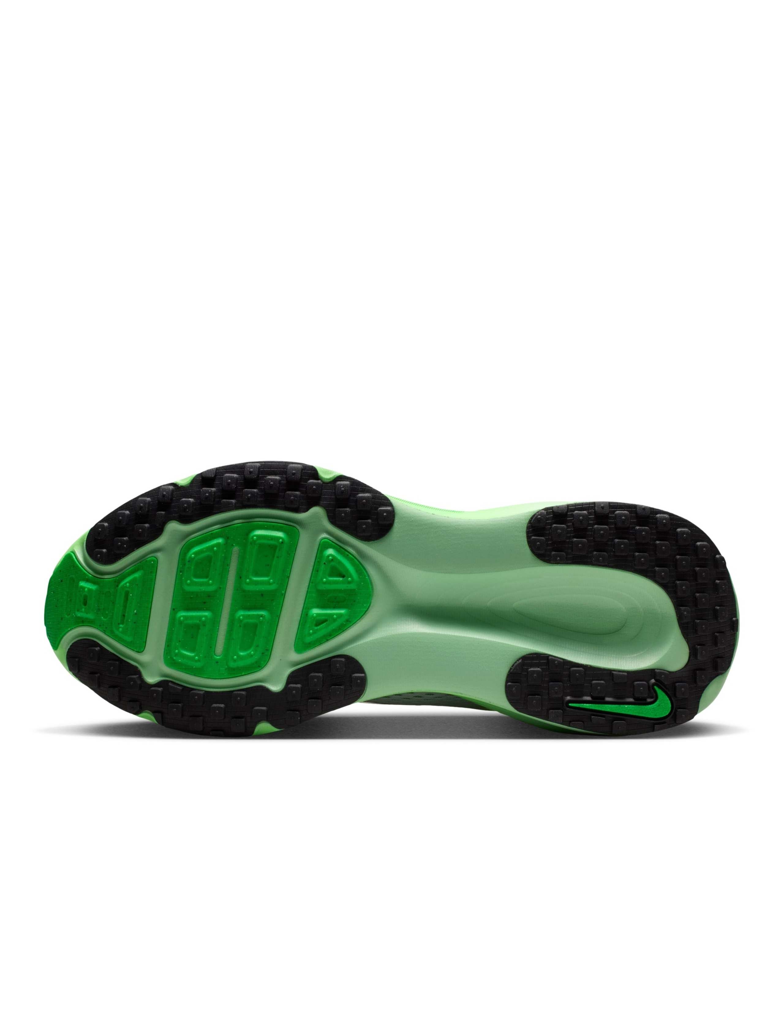 Nike Vomero 18 Trainers 6 of 6