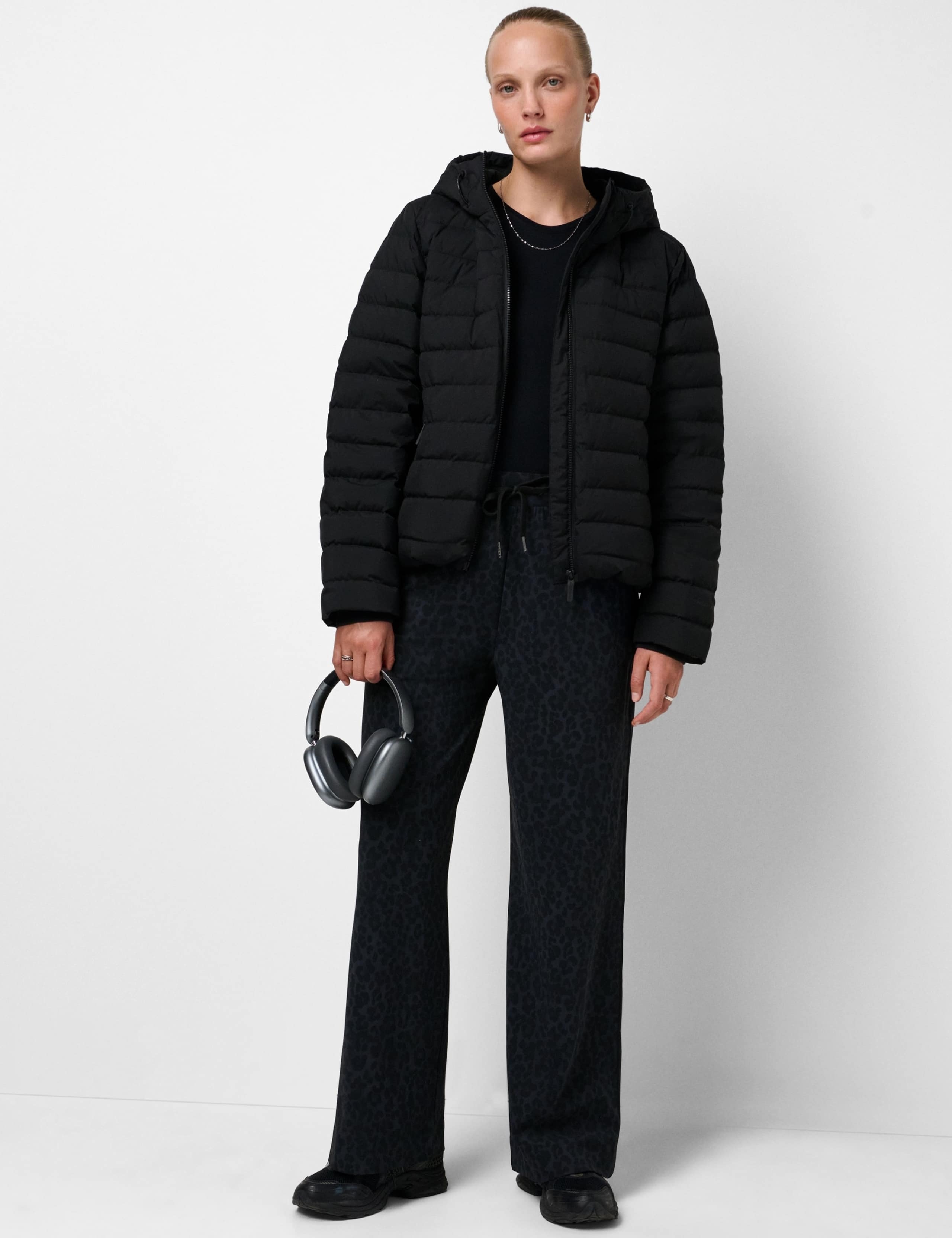 Nimbus Lightweight Puffer Jacket 4 of 8