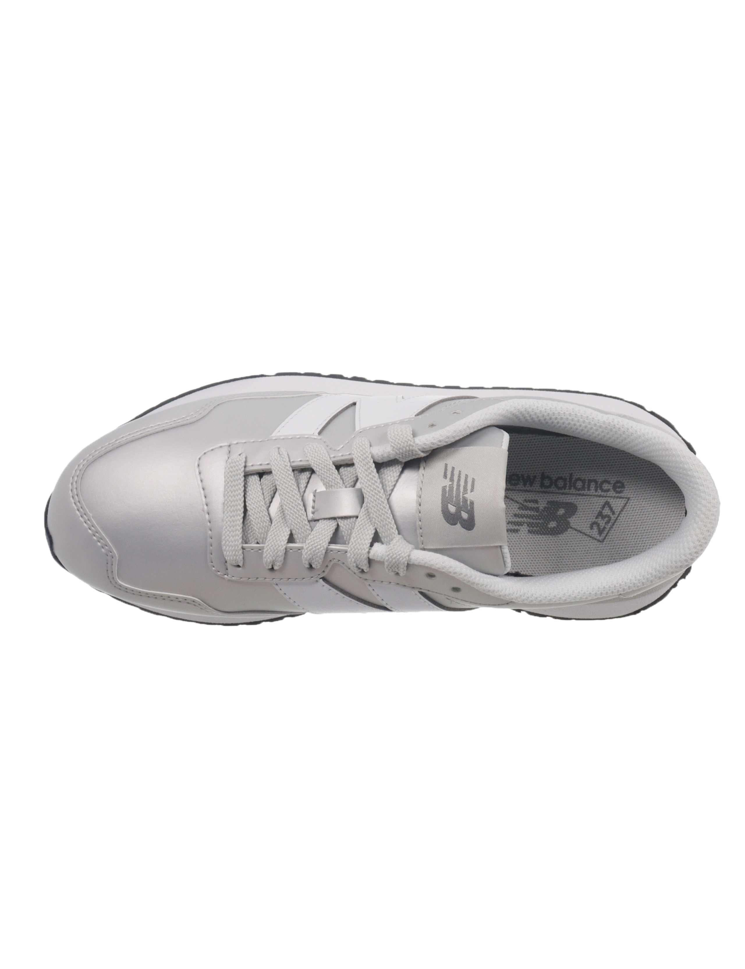 237 Trainers 4 of 5