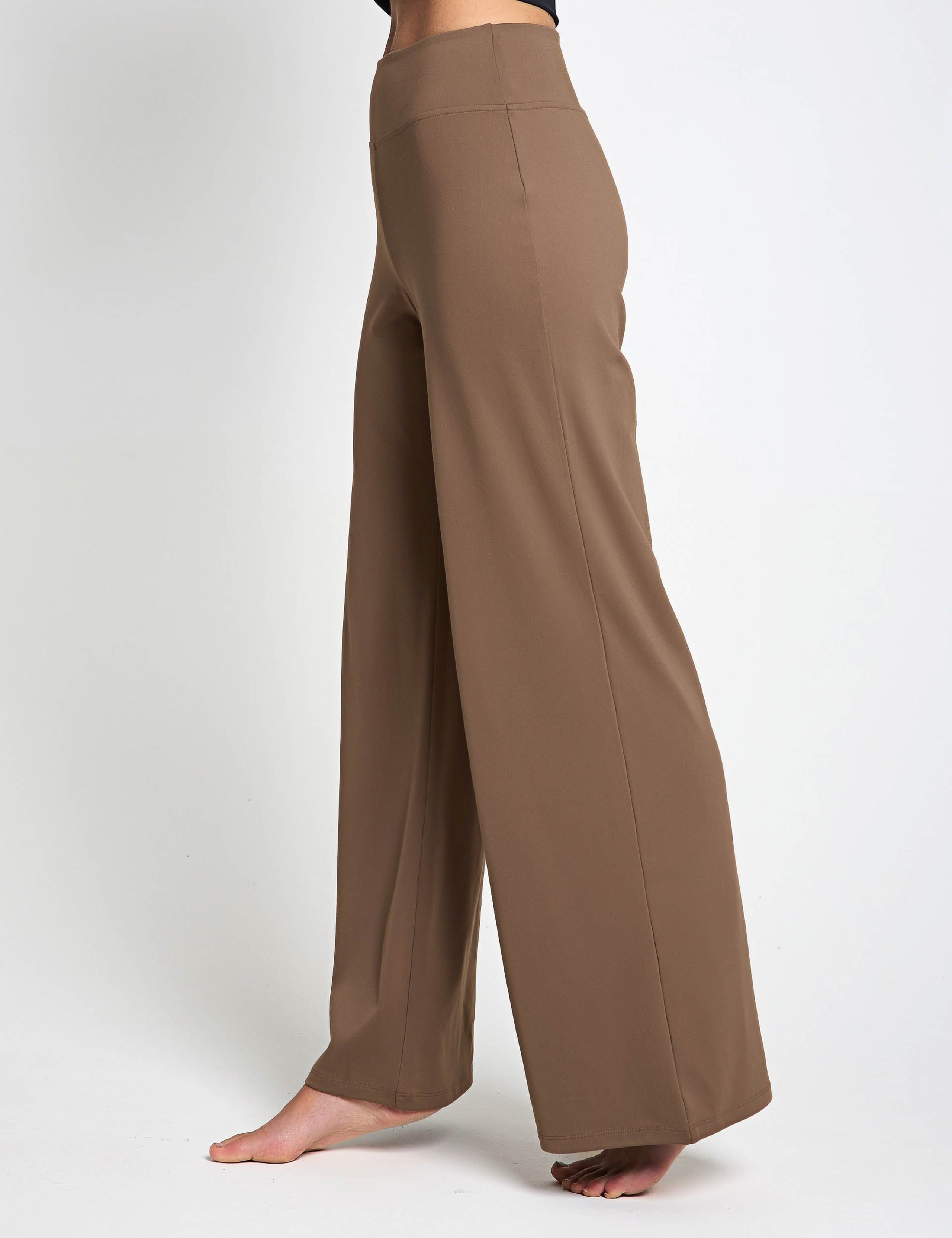 Jada Float High Waisted Straight Leg Joggers 4 of 5