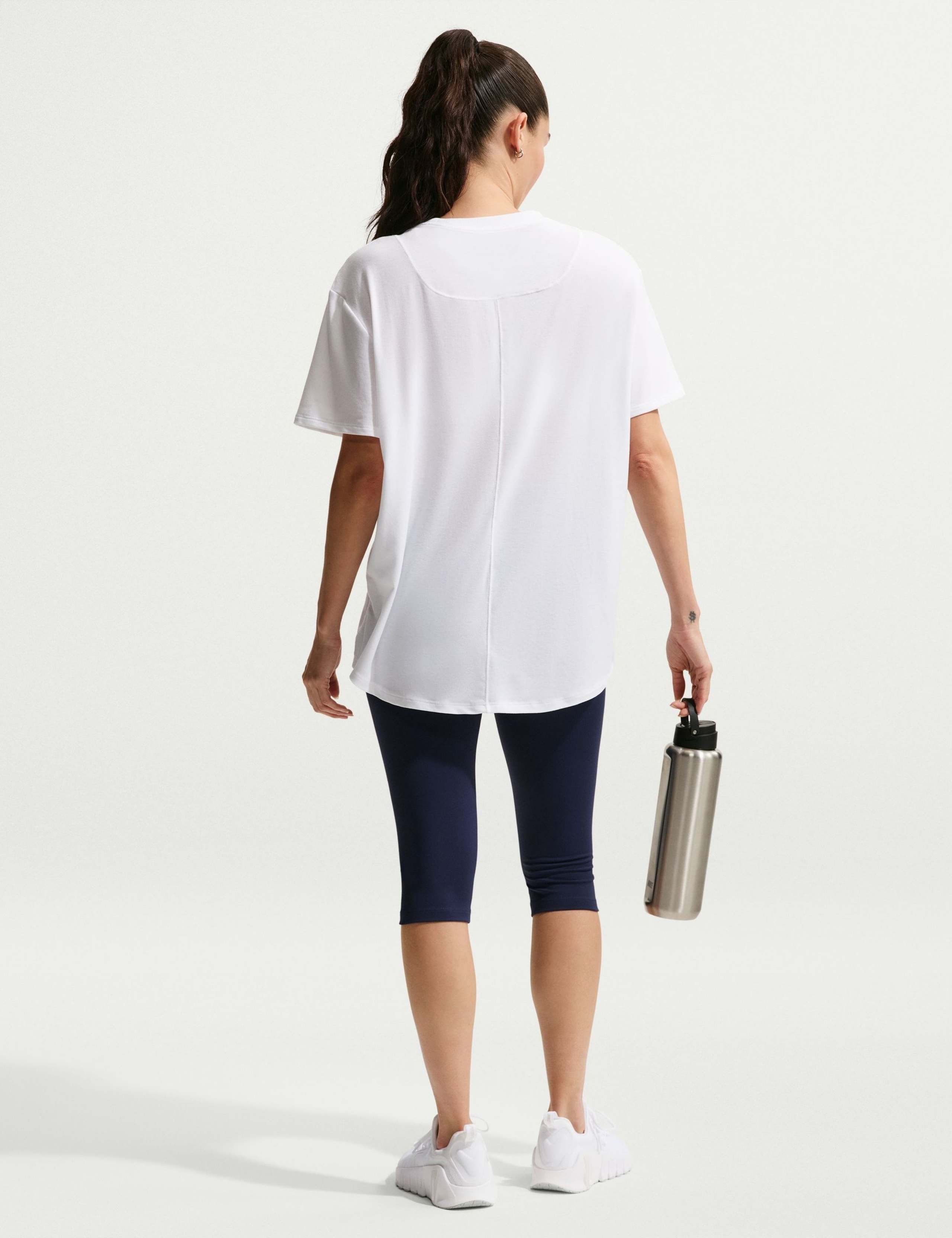 Dri-FIT Crew Neck Relaxed T-Shirt 4 of 5