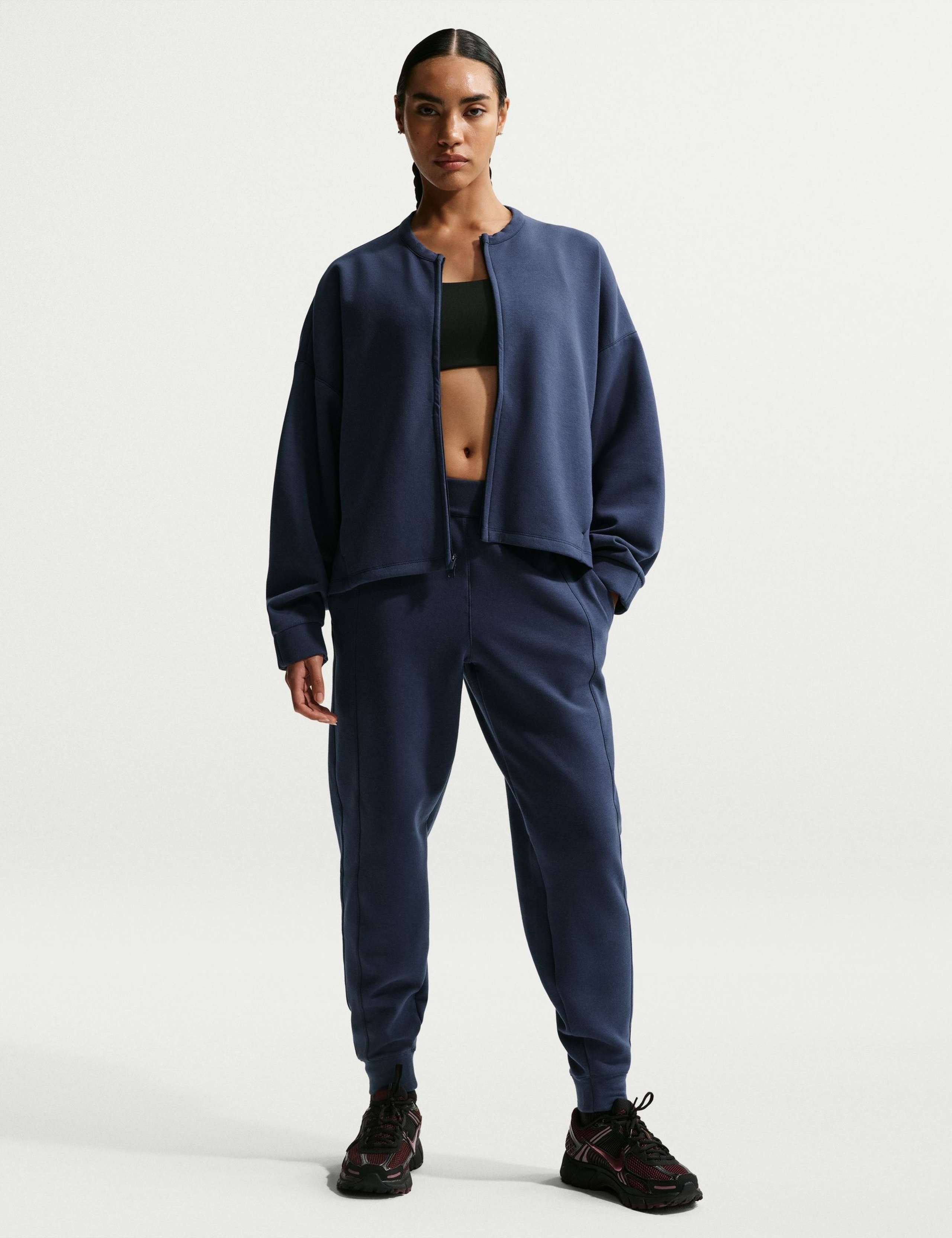 24.7 Impossibly Soft Dri-FIT Joggers 2 of 5