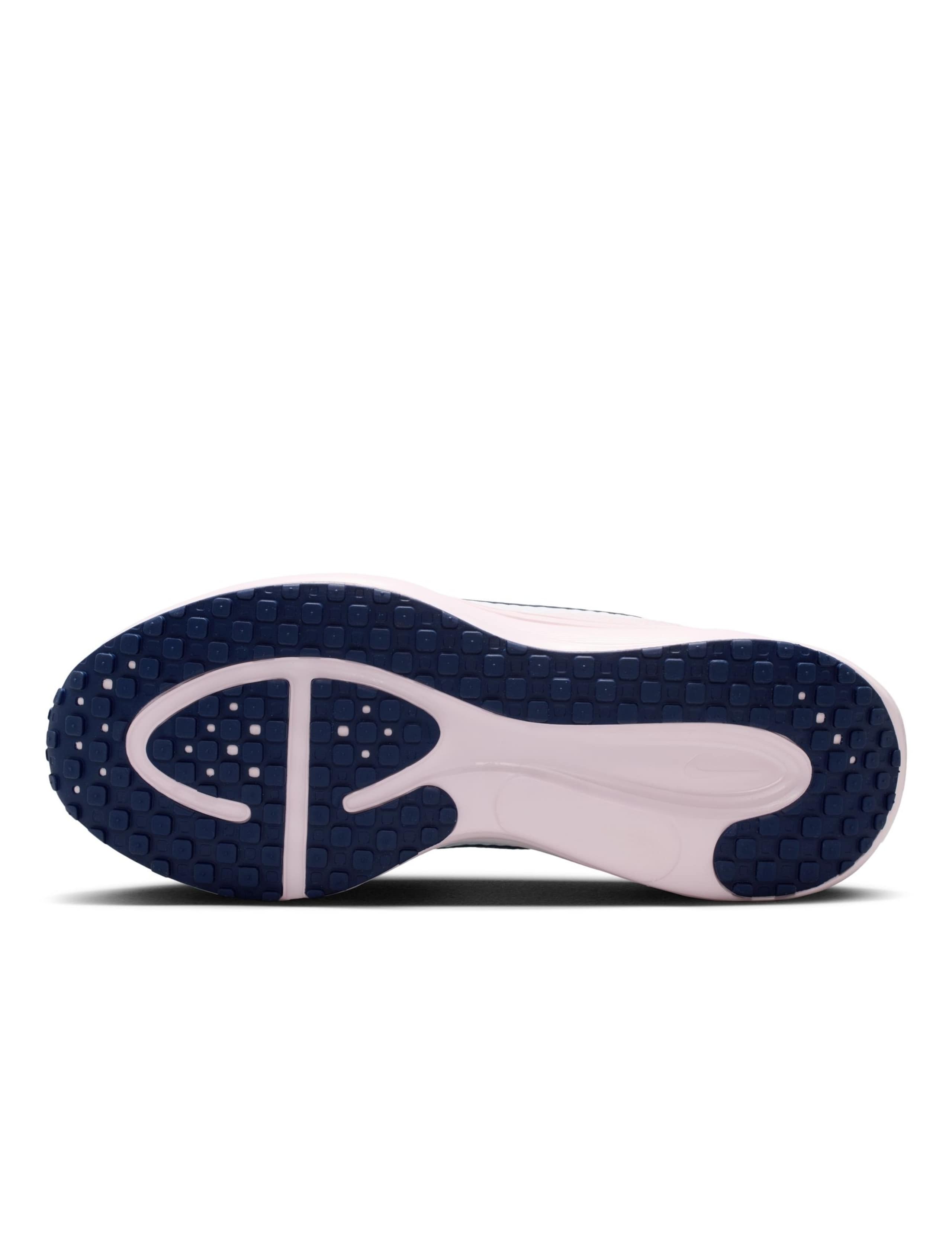 Revolution 8 Running Trainers 4 of 4