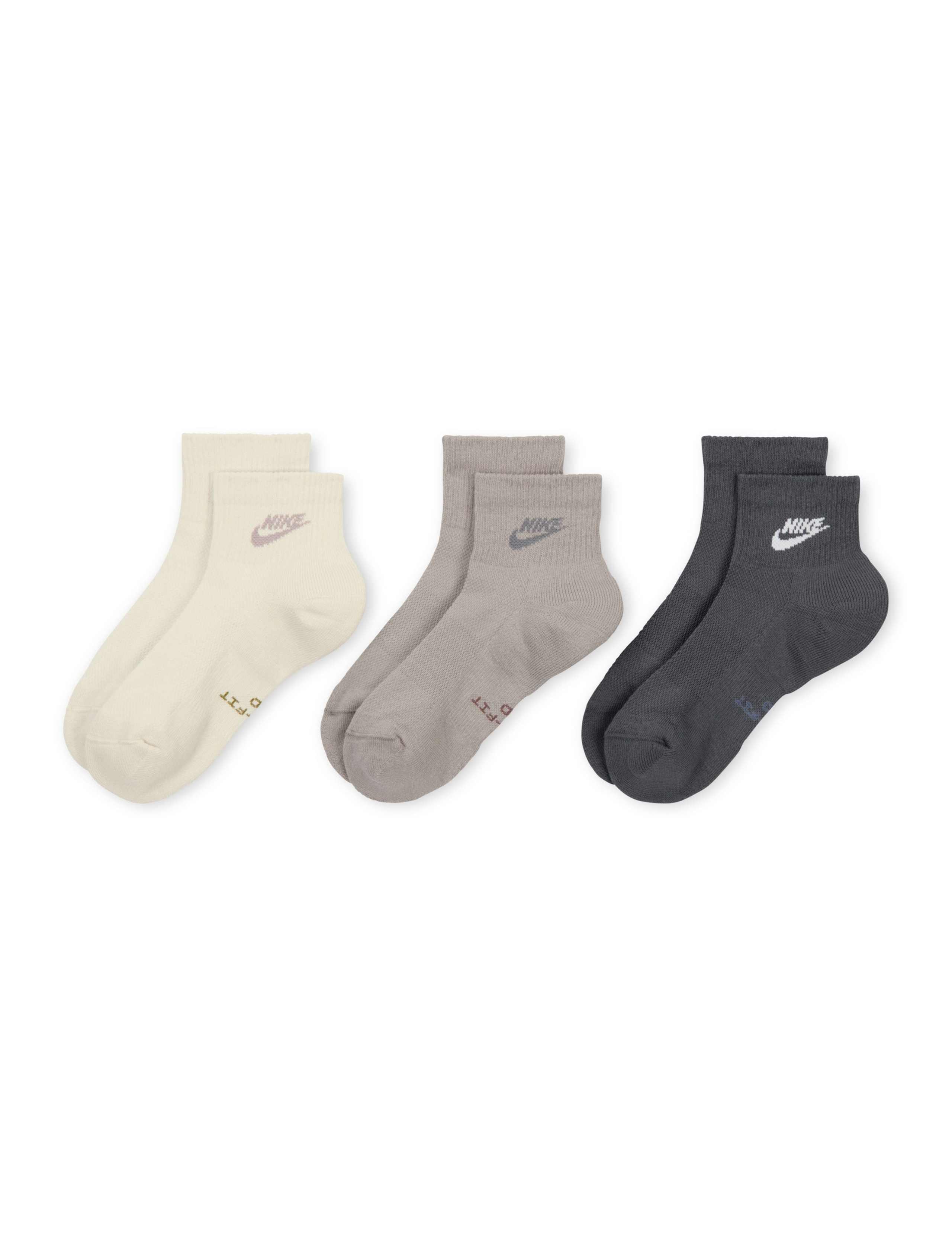 3 Pack Cotton Rich Ankle High Socks 3 of 4