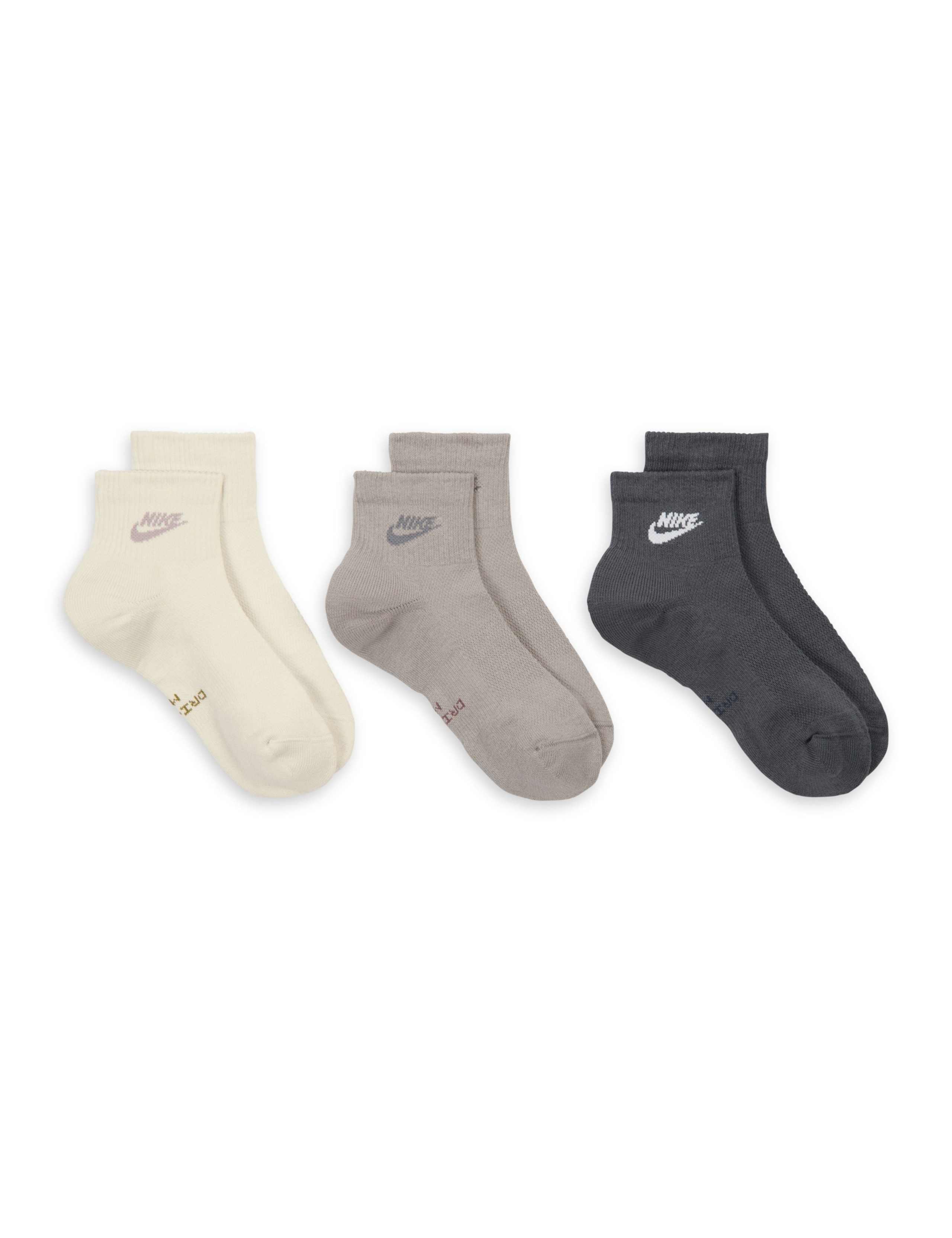 3 Pack Cotton Rich Ankle High Socks 2 of 4