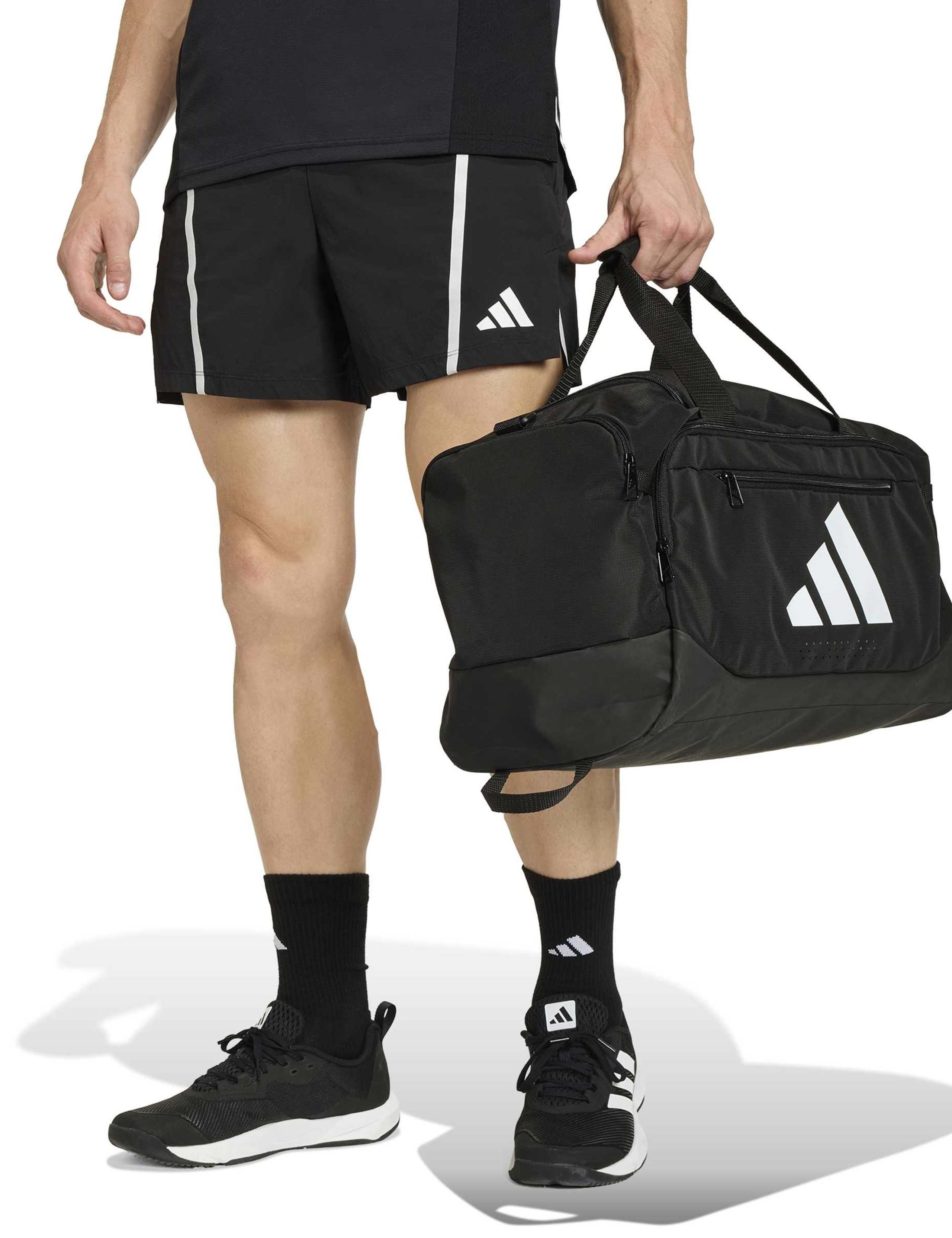 Defender Small Weekend Bag 3 of 7