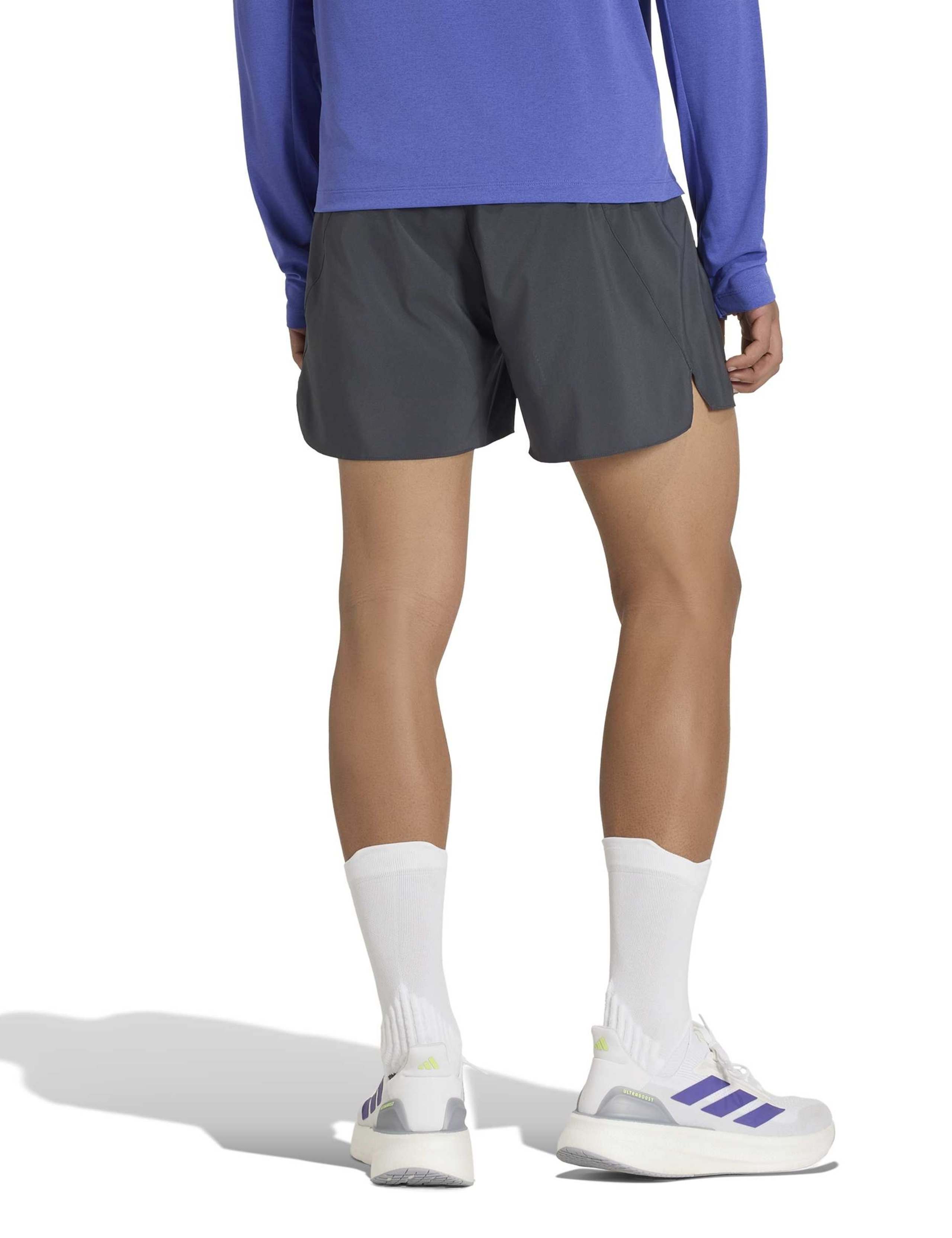 adi365 Running Essentials Shorts 4 of 6