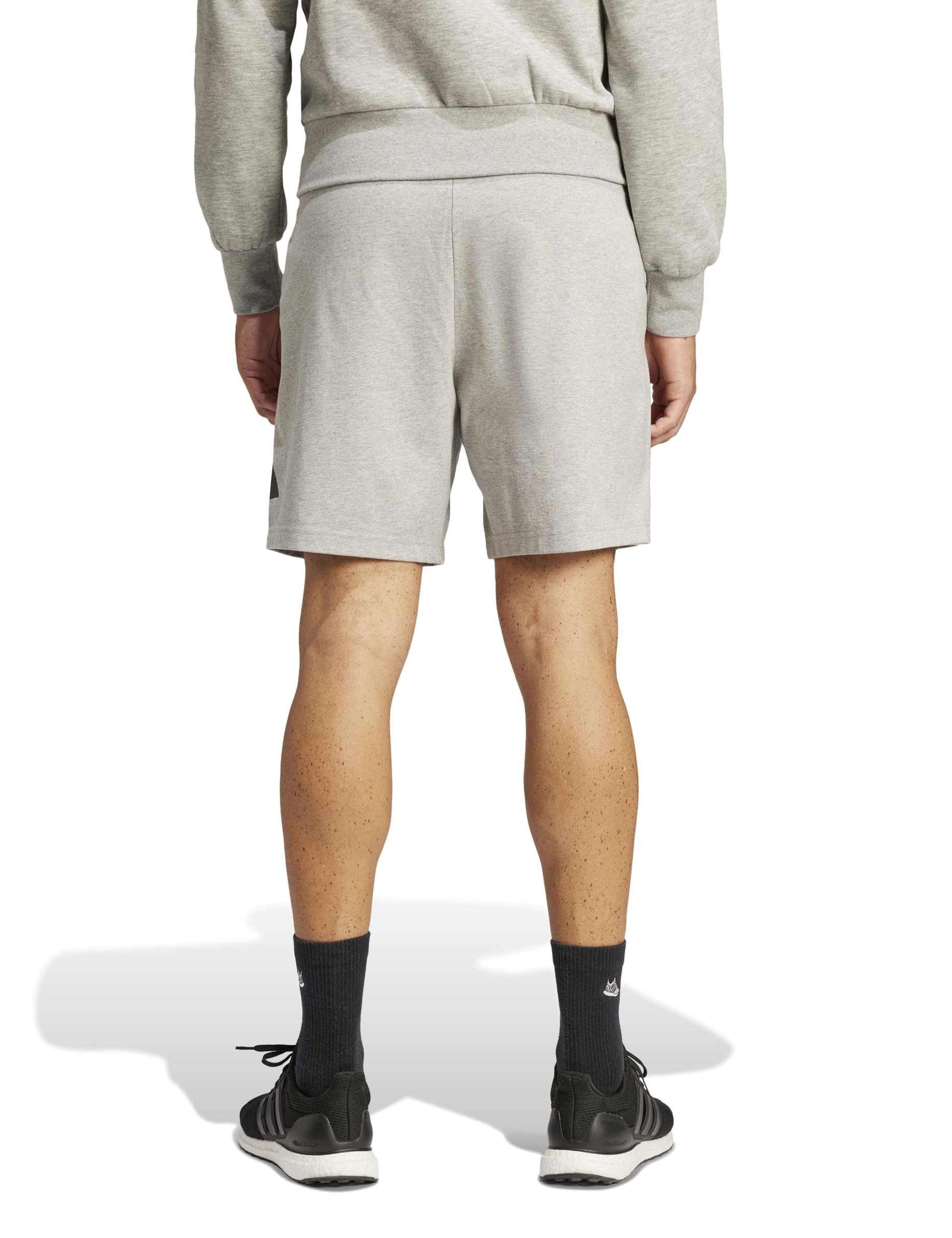 Essentials Big Logo Shorts 3 of 6