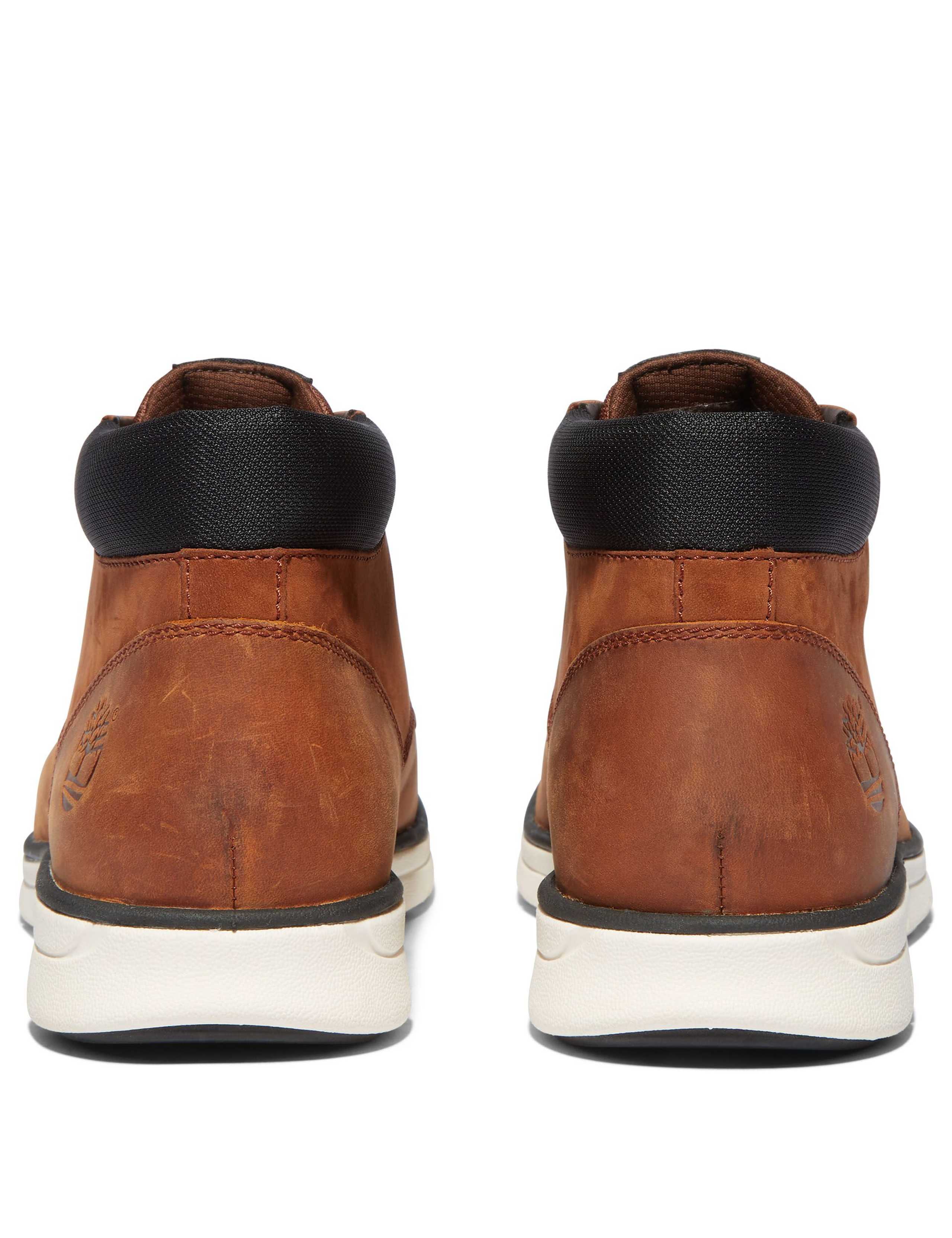 Bradstreet Chukka Leather Walking Boots 7 of 10