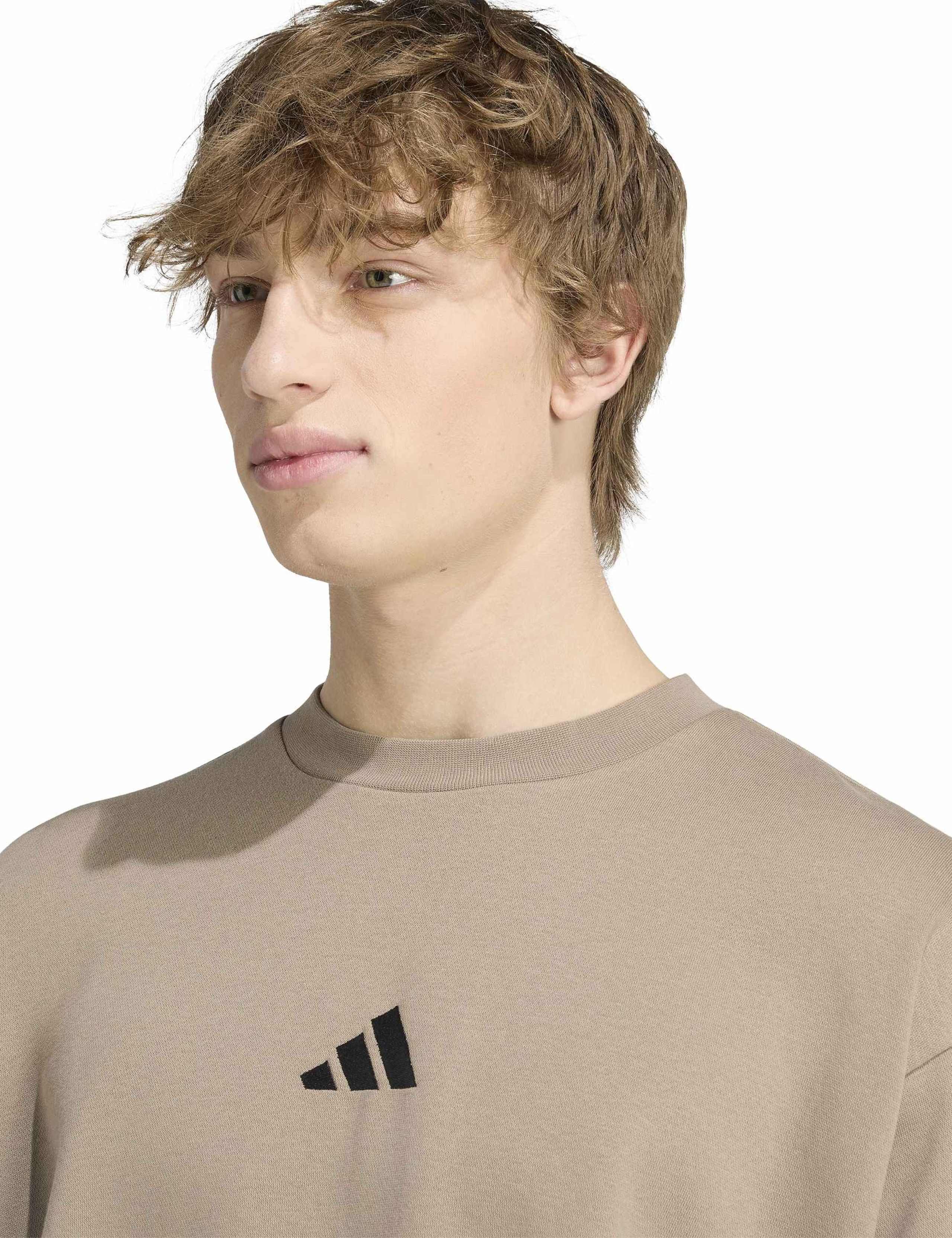 Essentials Feelcozy Fleece Sweatshirt 5 of 6