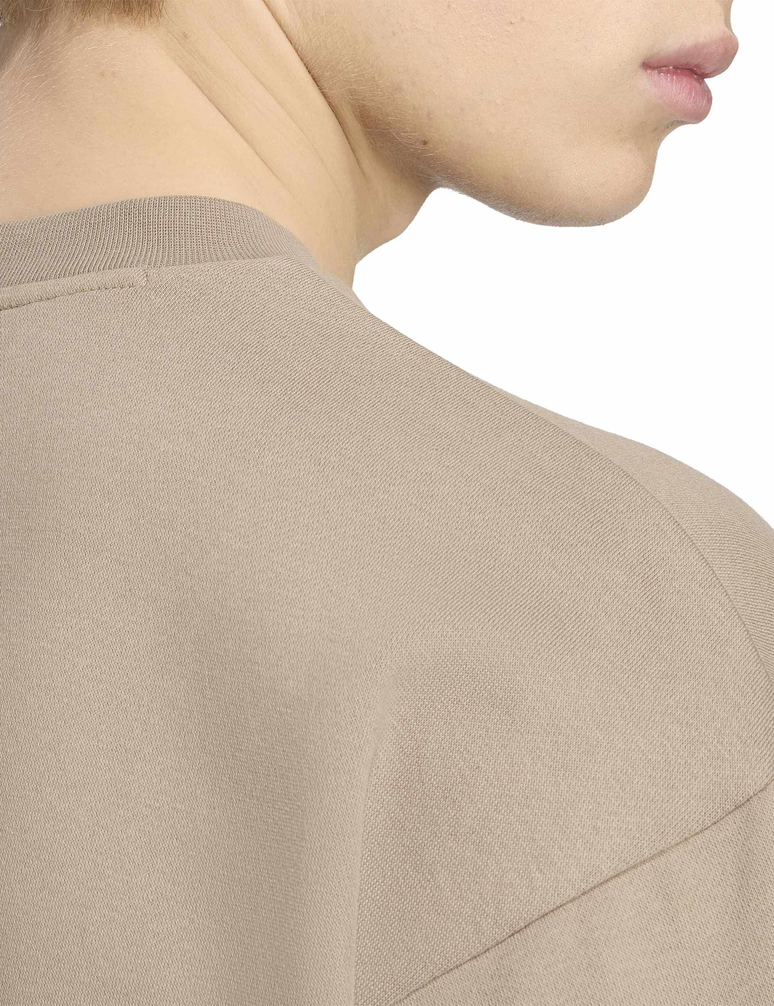 Essentials Feelcozy Fleece Sweatshirt 6 of 6