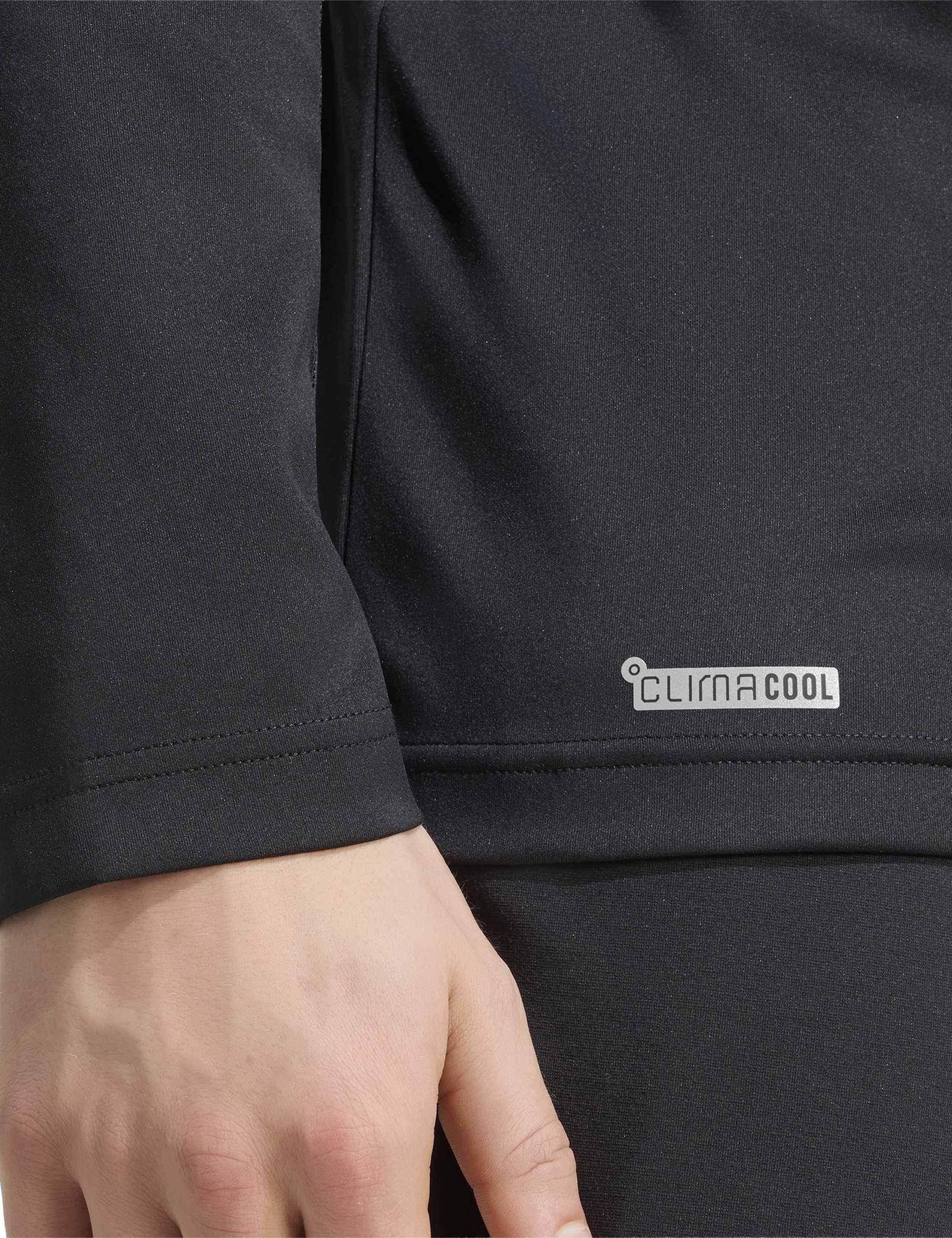 Tech Apparel 1/4 Zip Sweatshirt 7 of 7