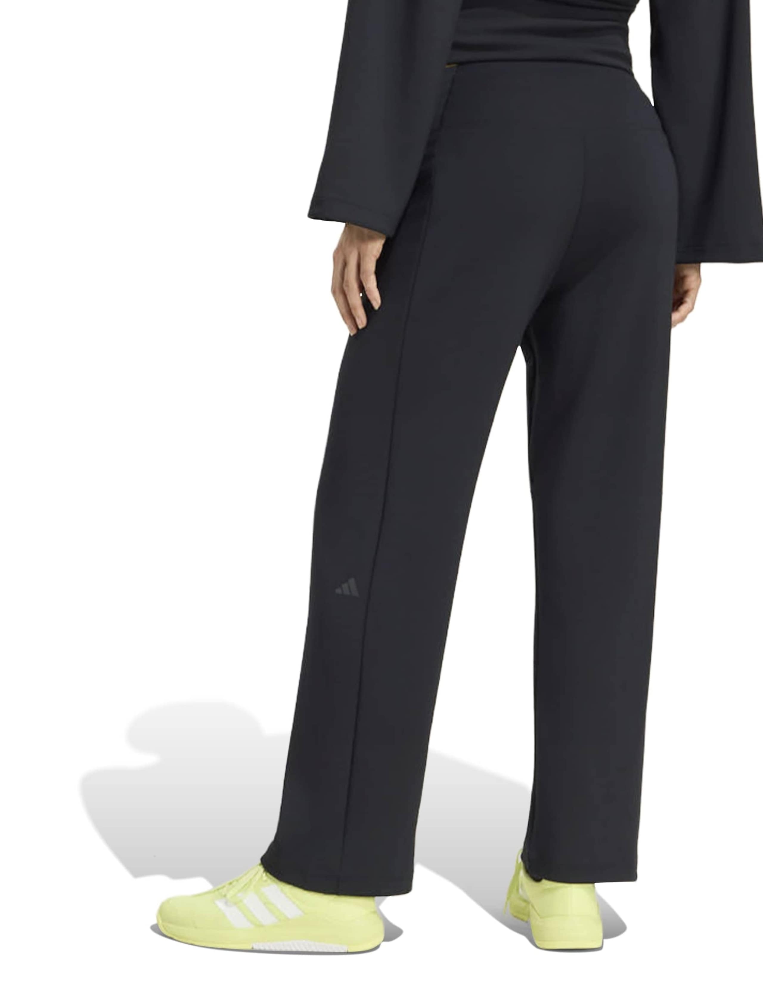Motion Essentials Relaxed Joggers 3 of 7