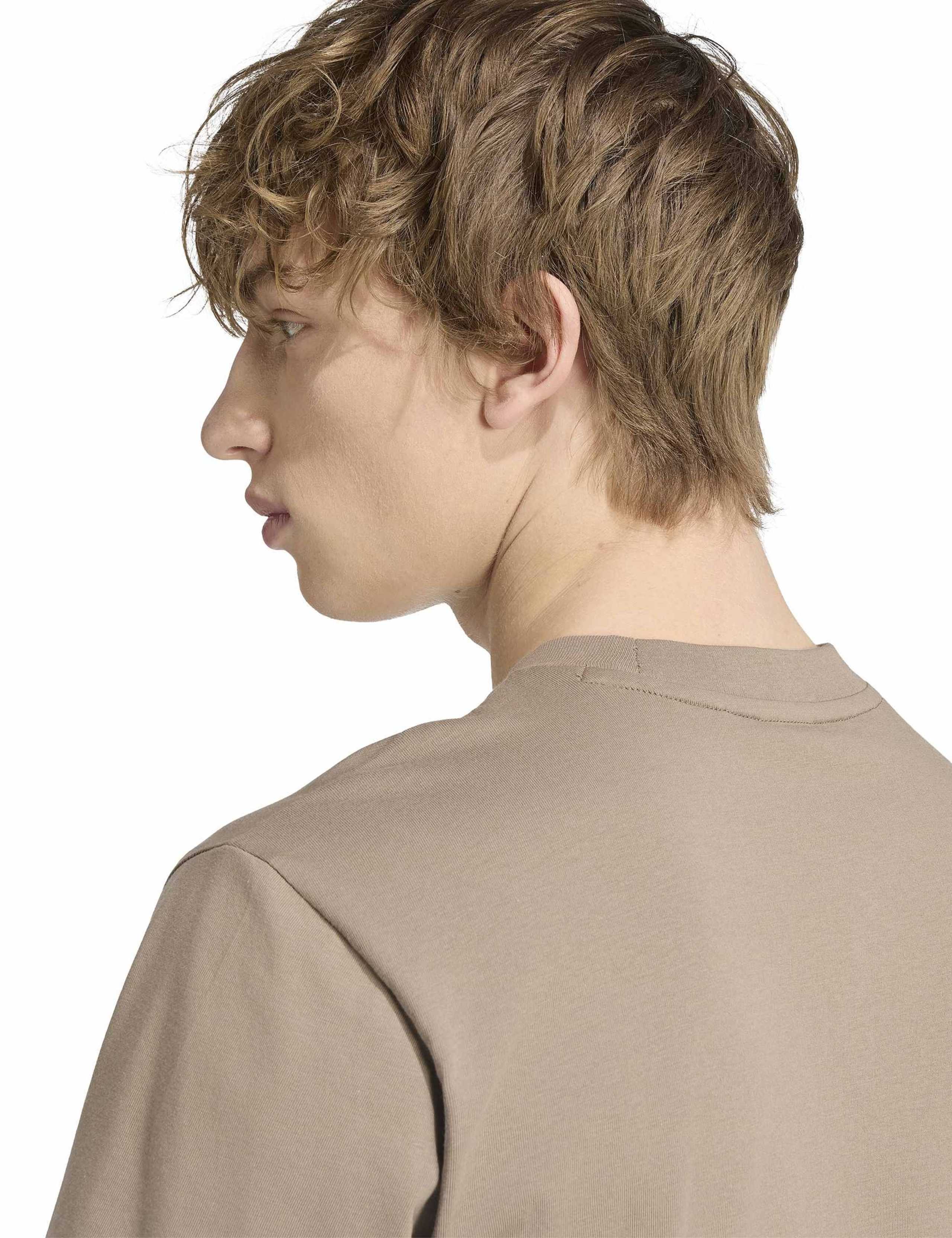 Essentials Small Logo Single Jersey T-Shirt 6 of 6