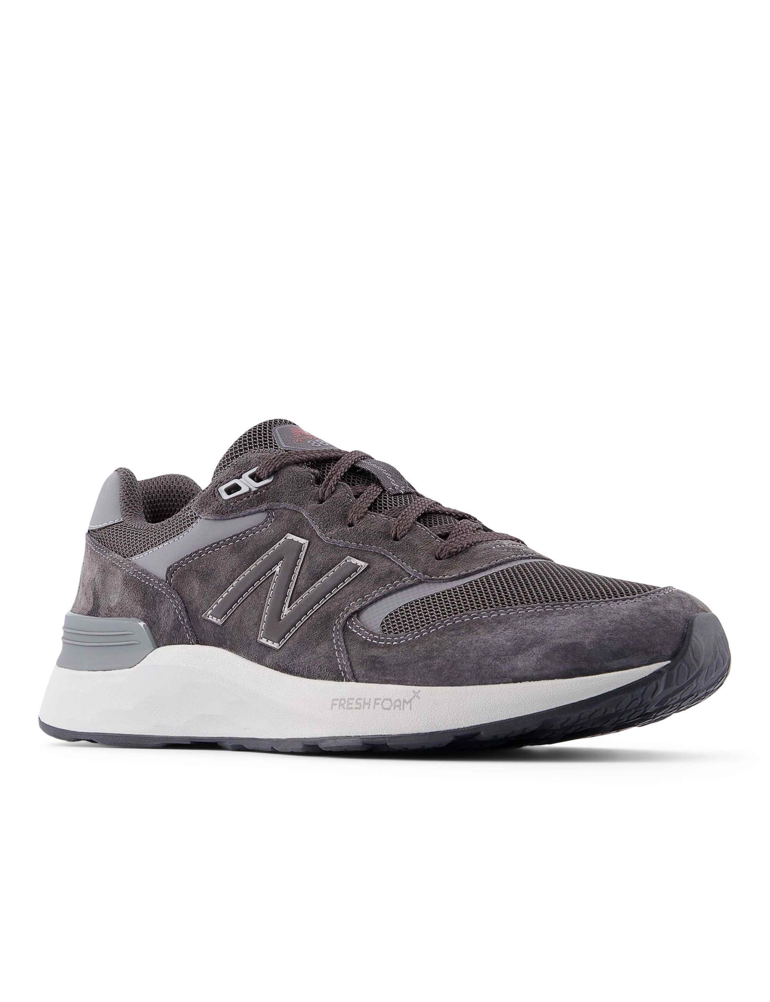 Fresh Foam Walking 880 V6 Trainers 3 of 7