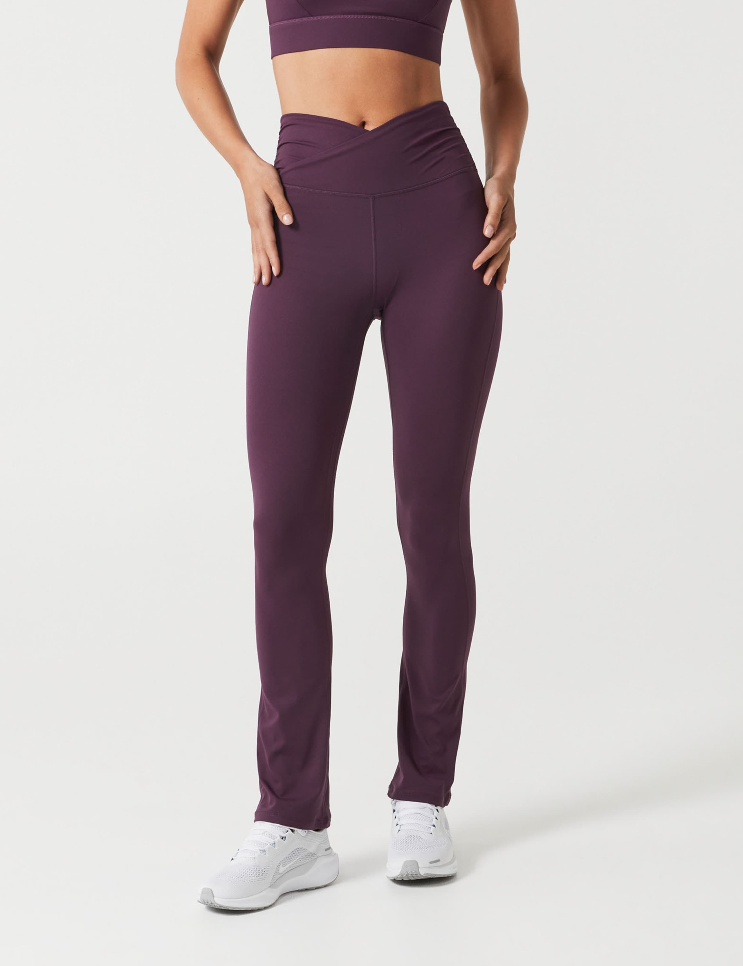 Harlow High Waisted Bootcut Leggings 1 of 6