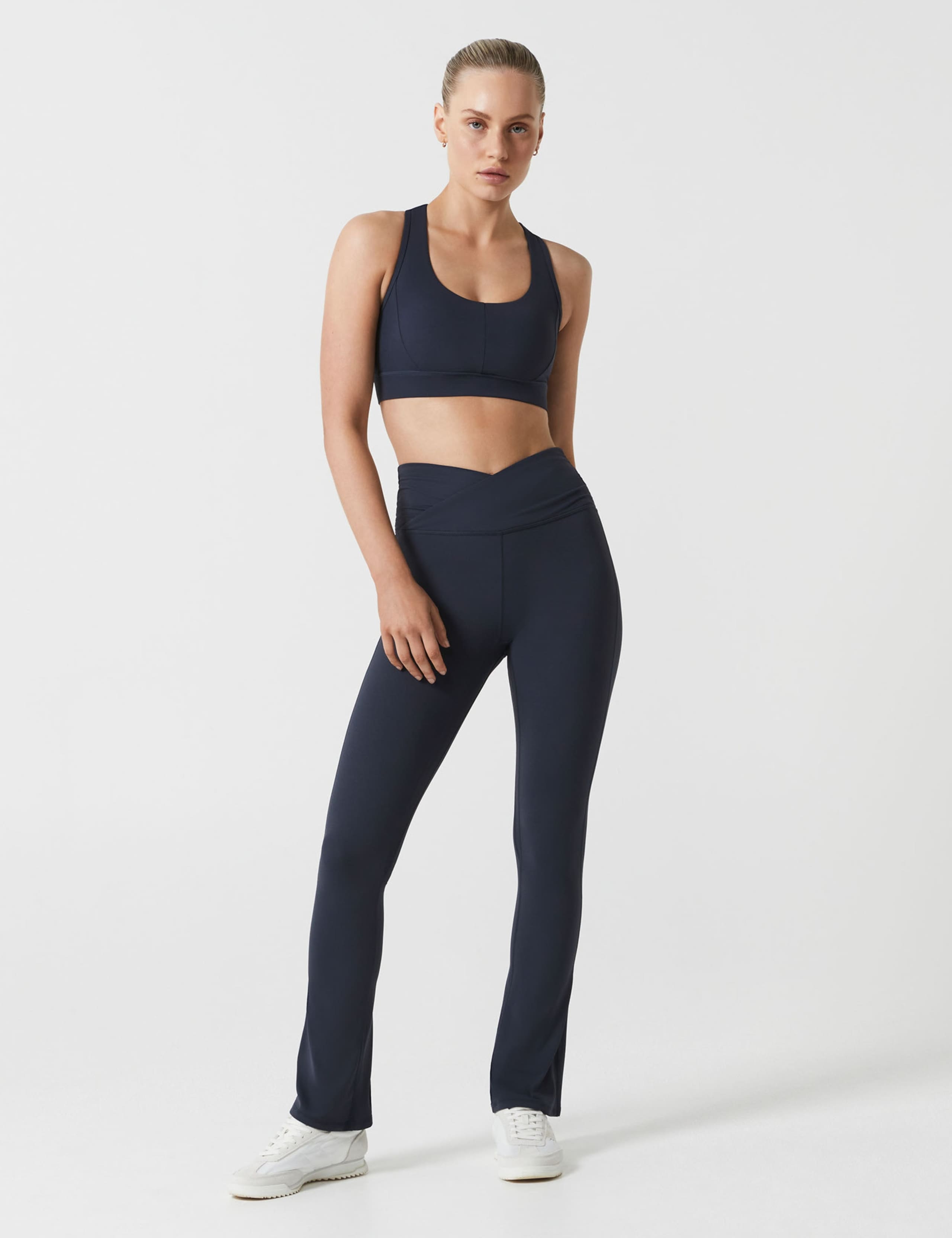 Harlow High Waisted Bootcut Leggings 3 of 11