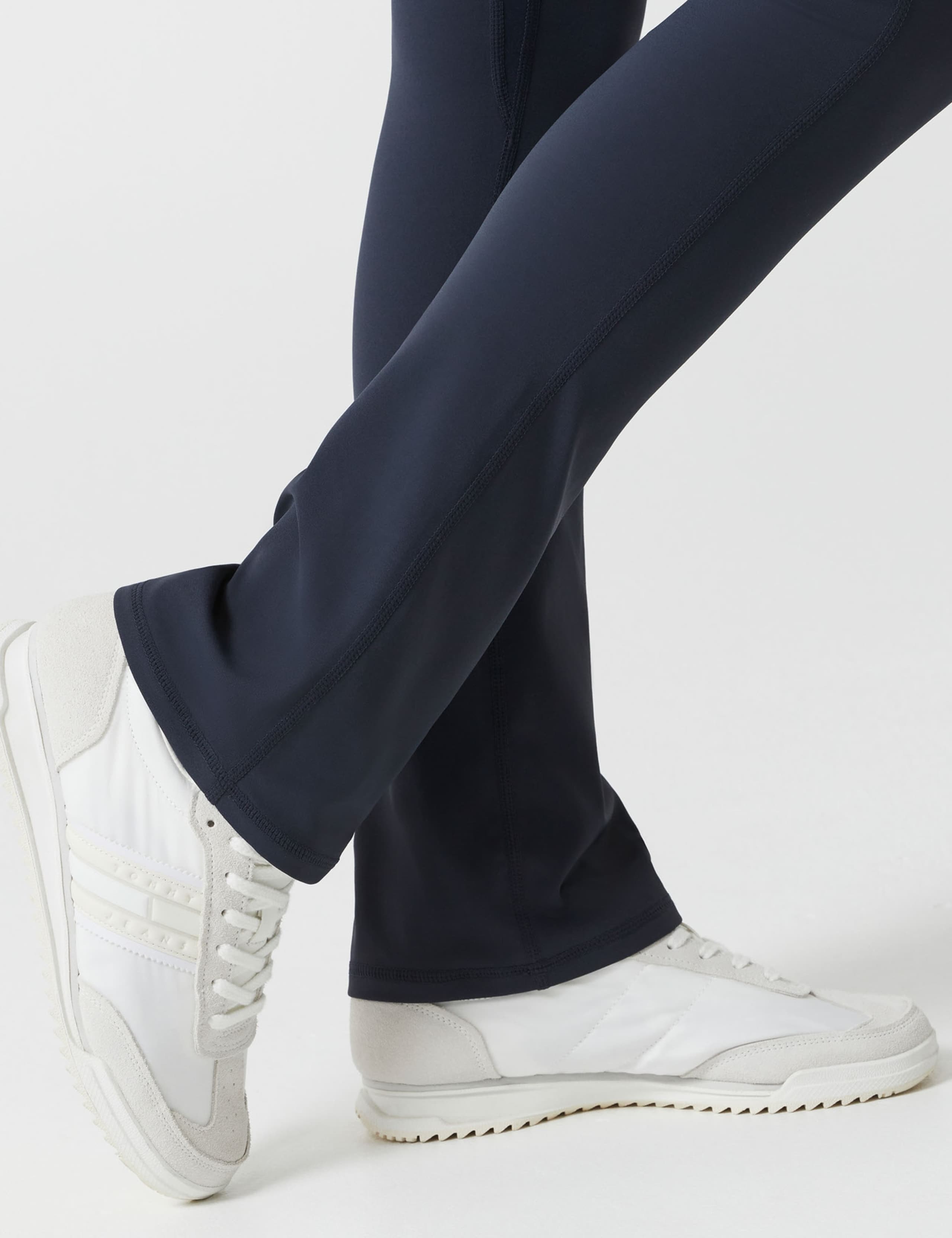 Harlow High Waisted Bootcut Leggings 10 of 11