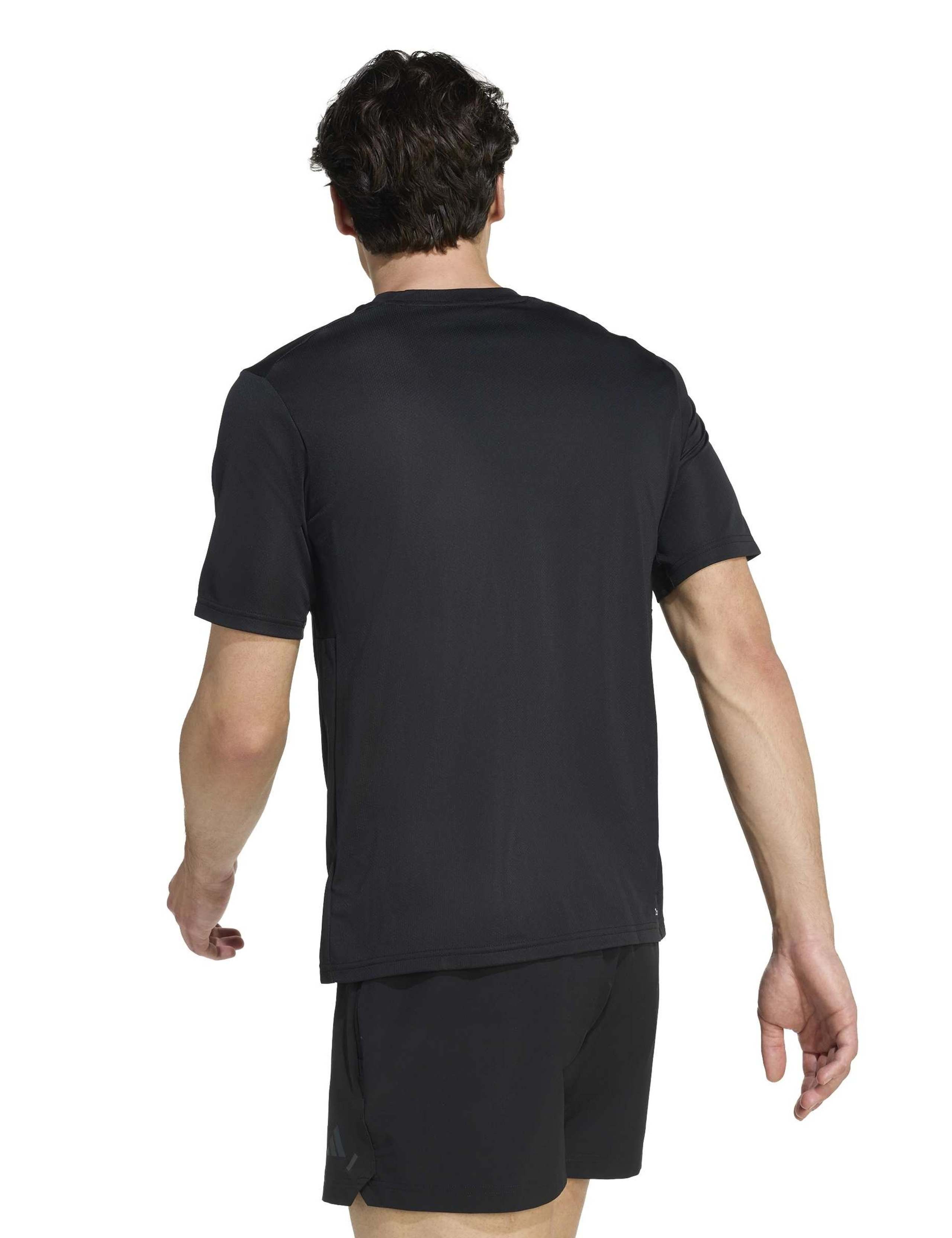 Workout Essentials Base T-Shirt 3 of 6