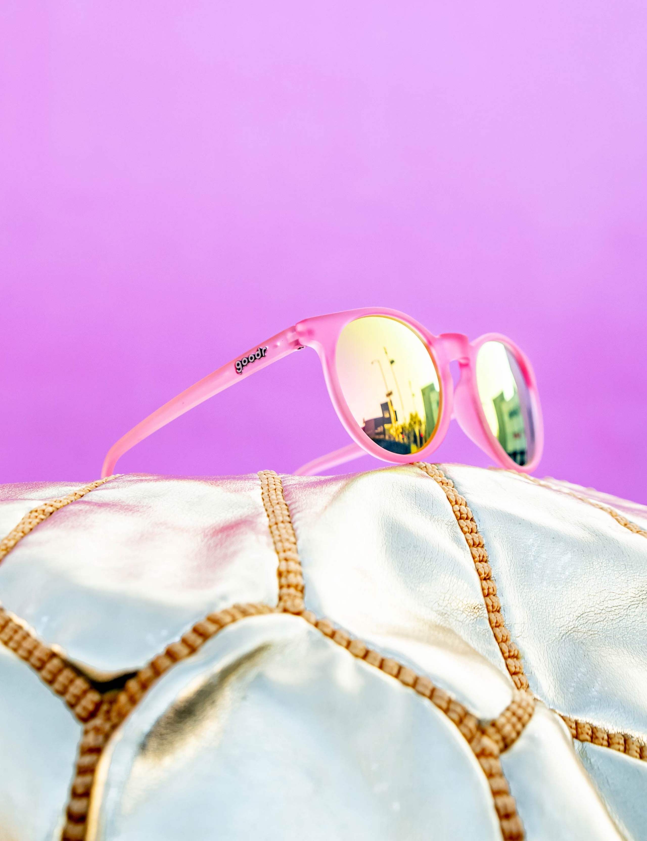 Round Polarised Sunglasses 3 of 5