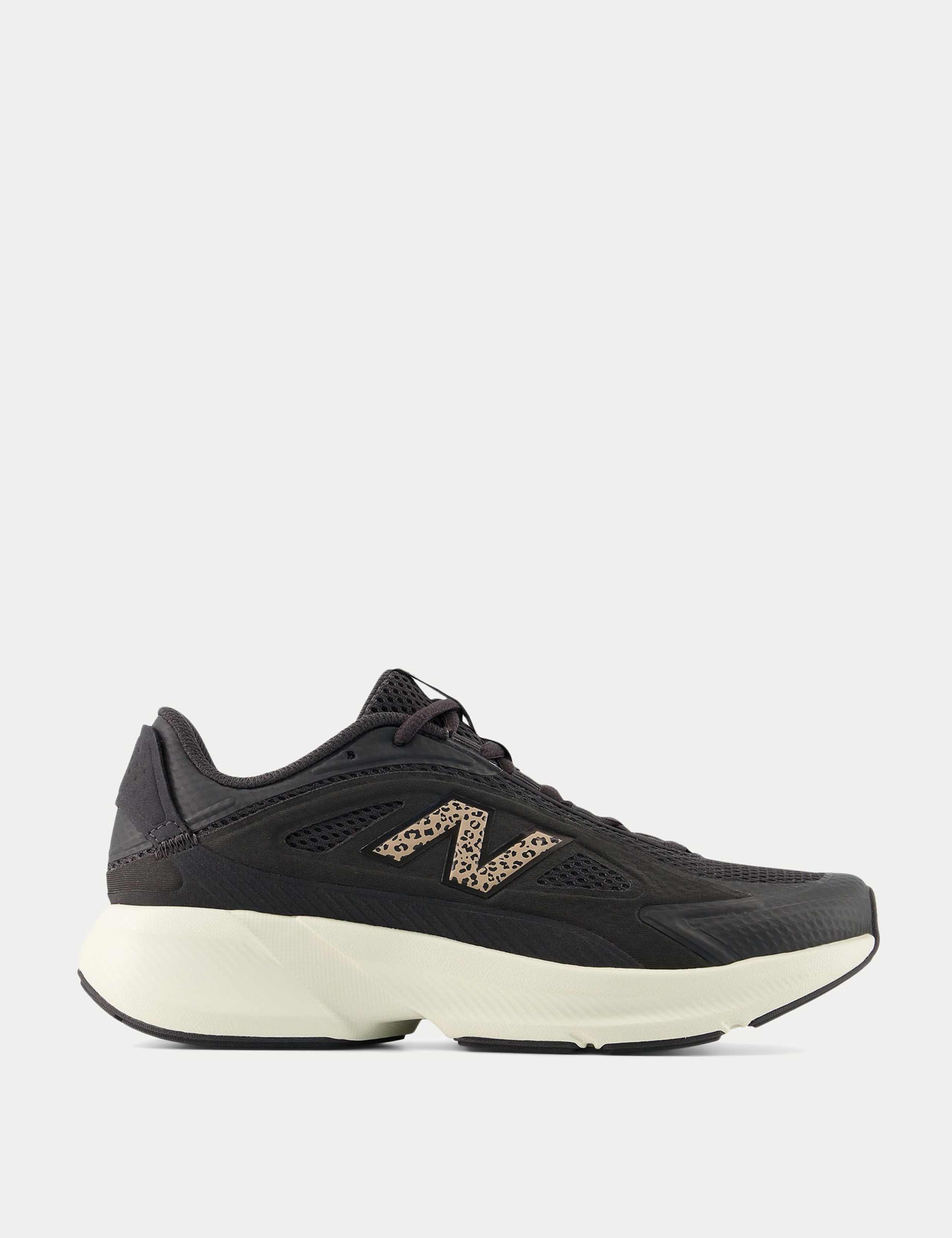 CTLYST Training Shoe 1 of 5