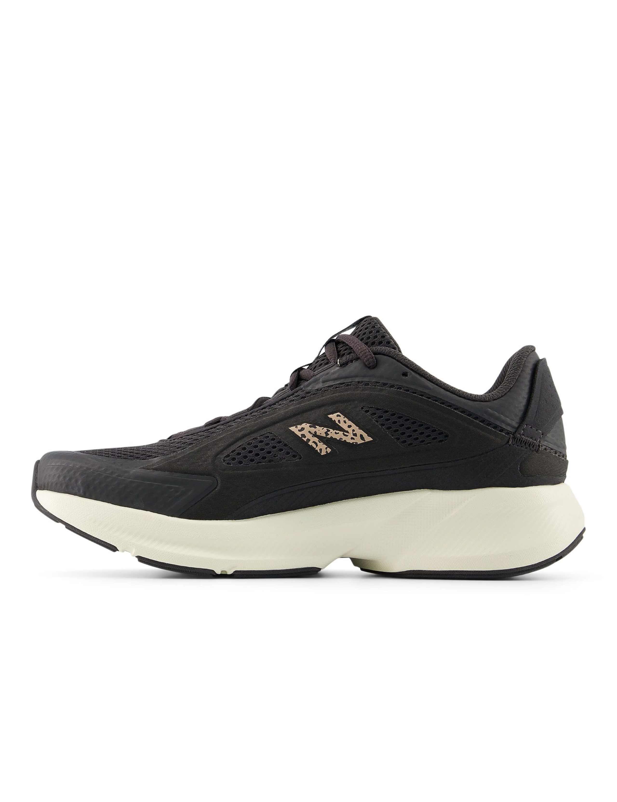 CTLYST Training Shoe 2 of 5