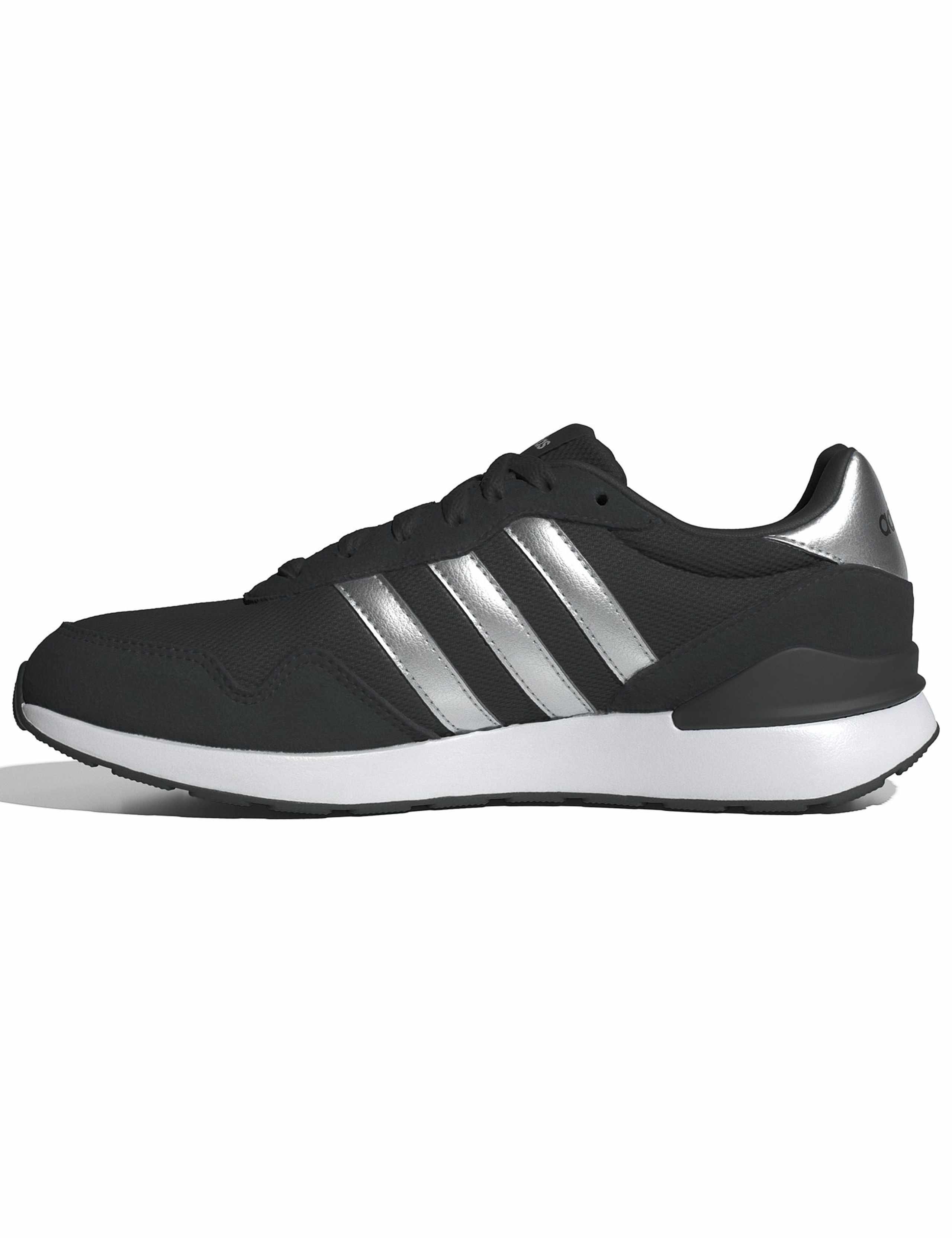 Run 60s 4.0 Shoes 2 of 5