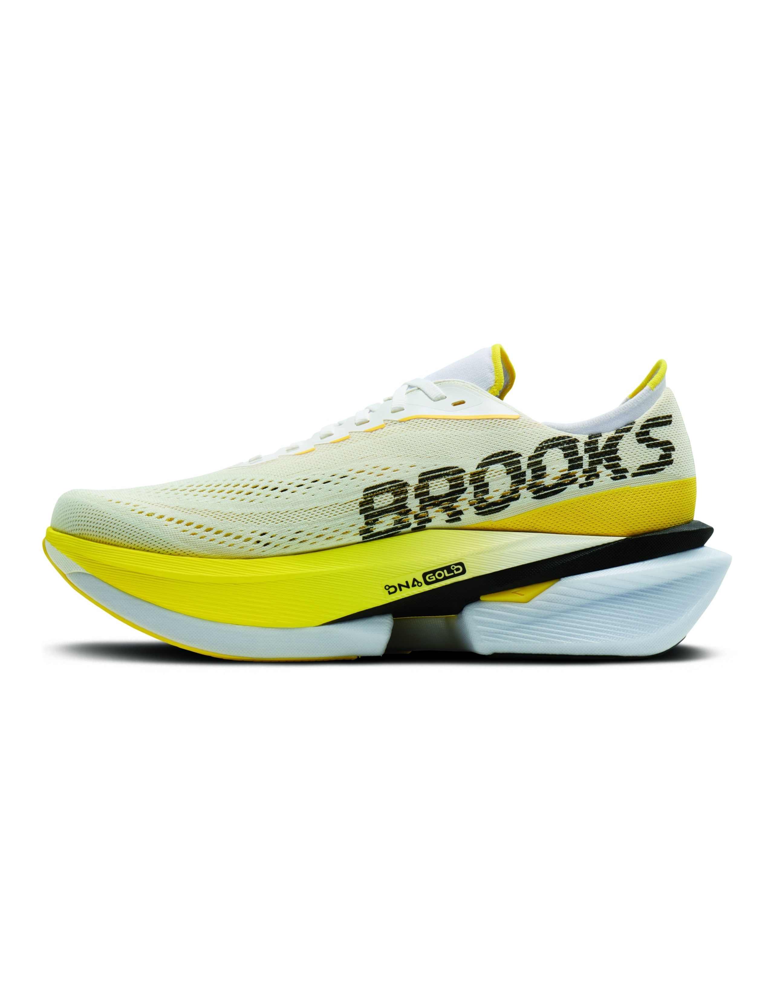 Hyperion Max 4 Running Trainers 4 of 6