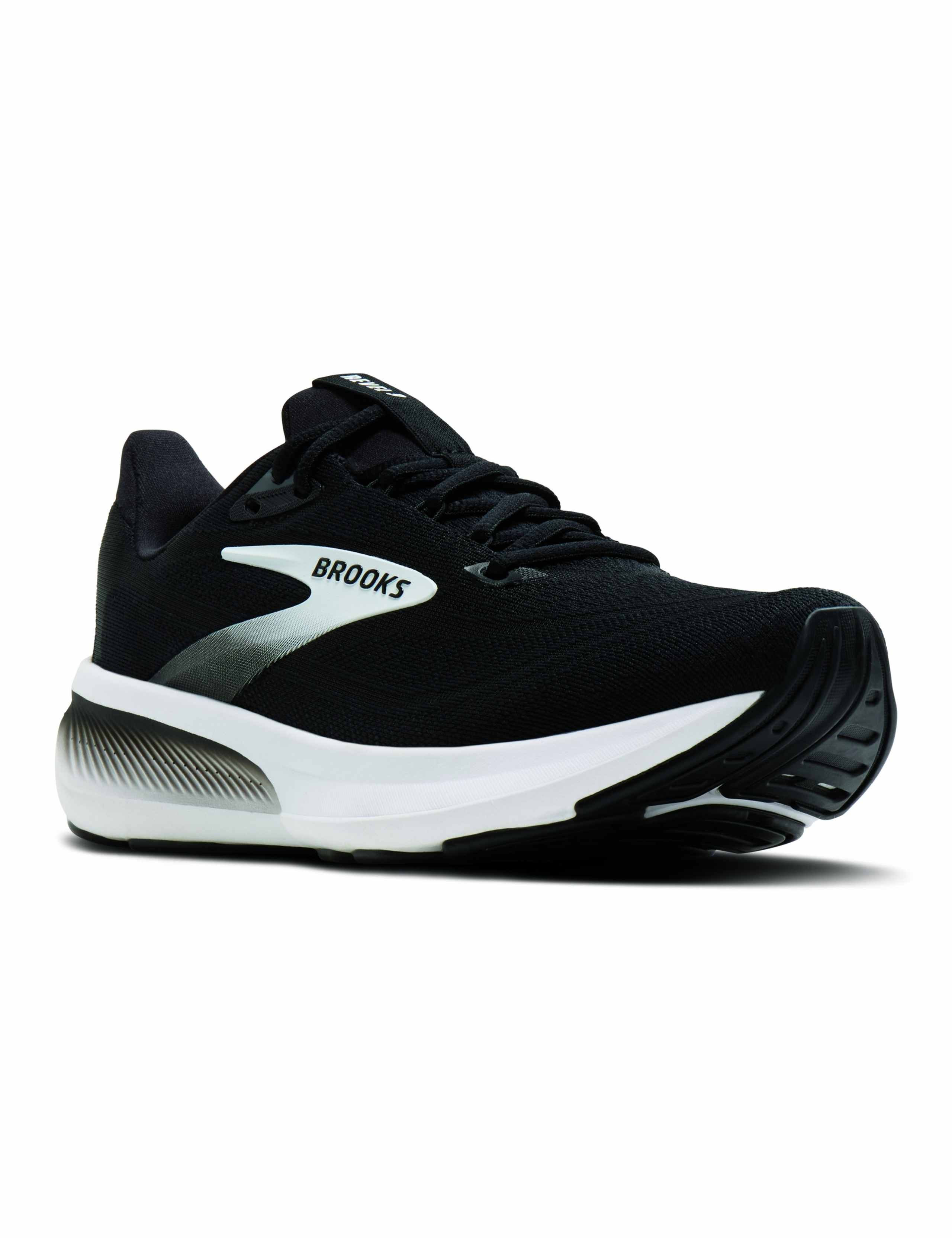Revel 9 Running Trainers 3 of 6