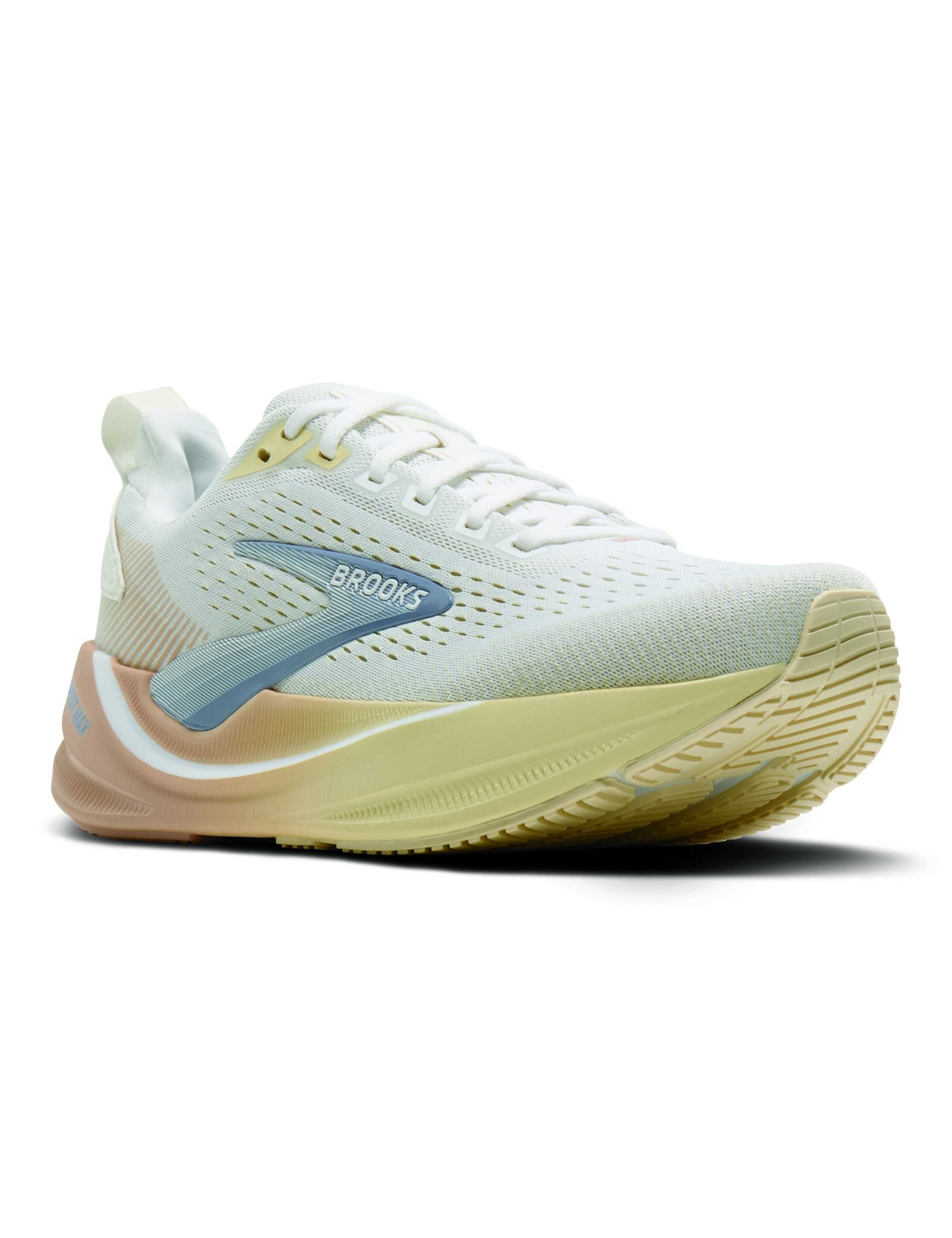 Ghost Max 4 Trainers 3 of 6