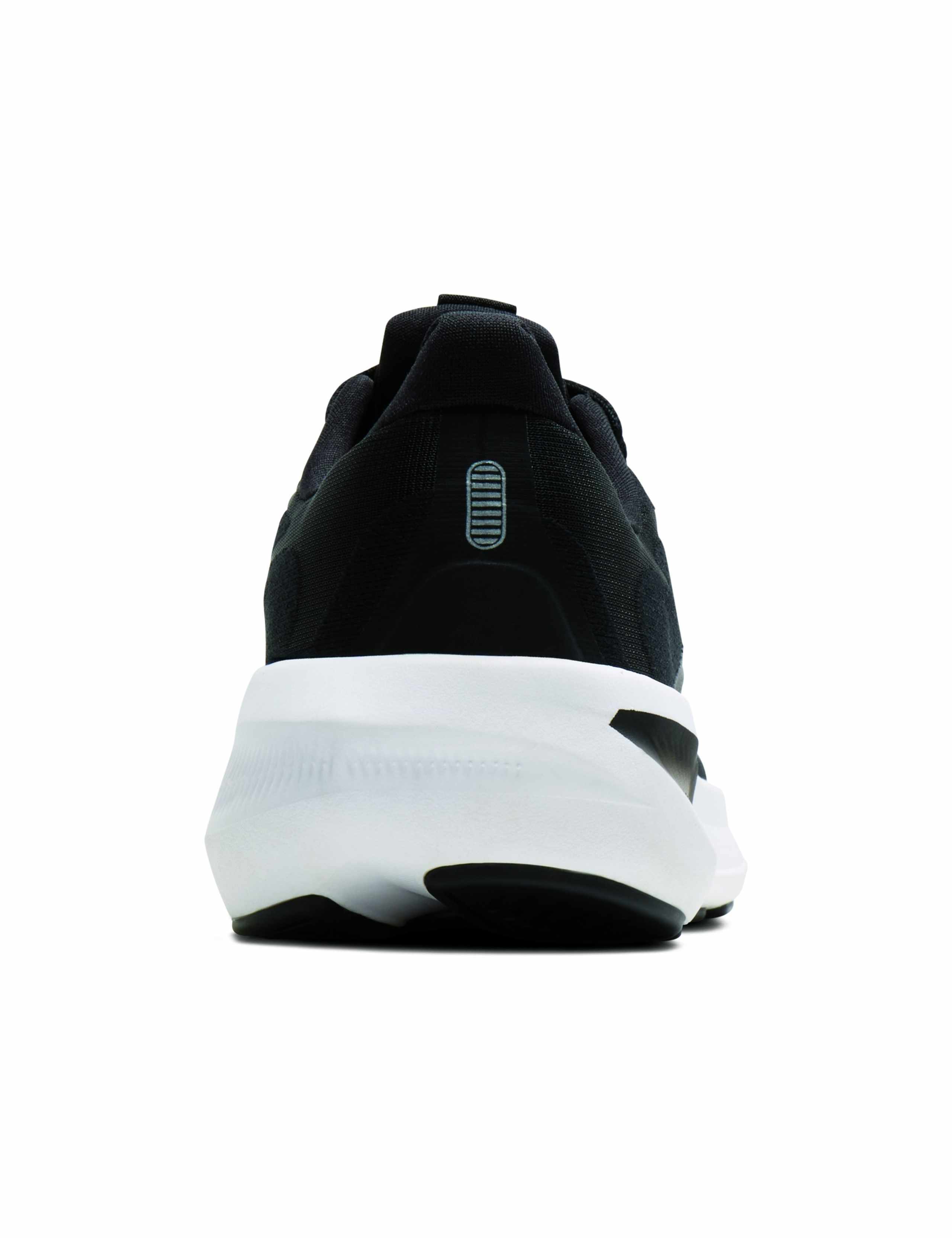 Revel 9 Sports Trainers 5 of 6