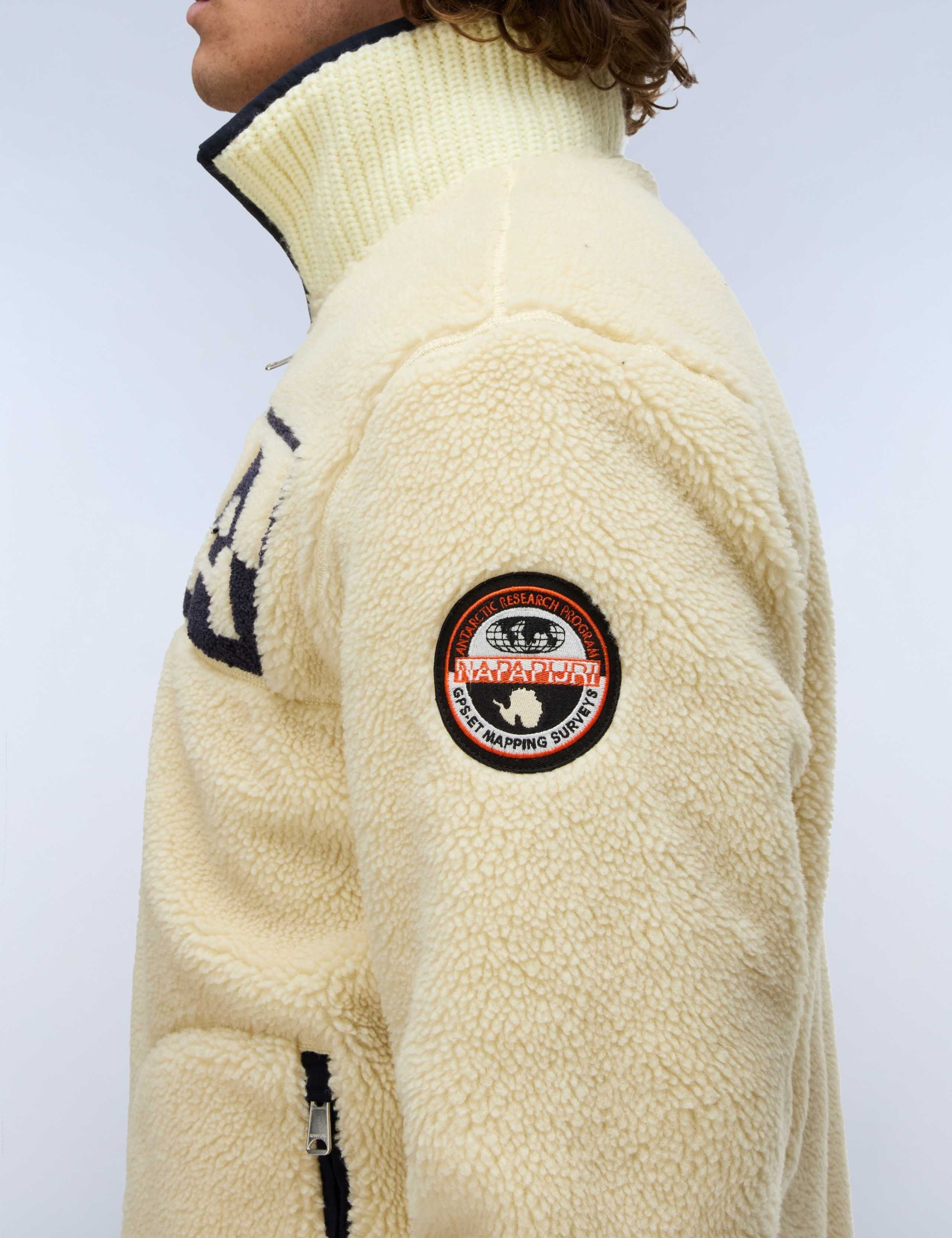Archive Relaxed Fit Half Zip Fleece 6 of 6