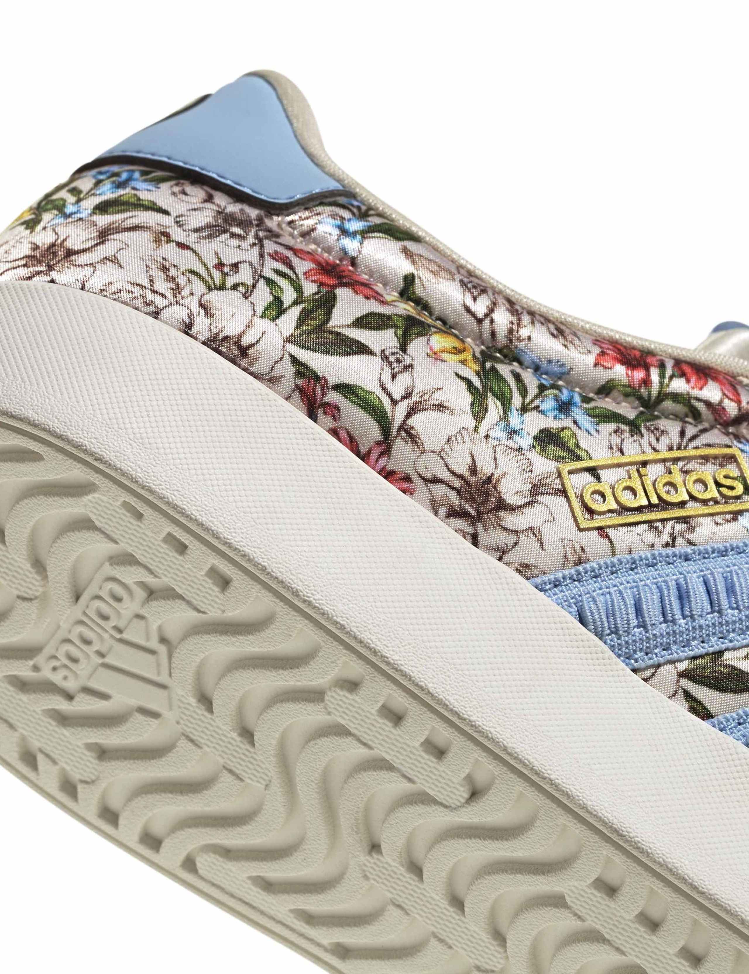 VL Court 3.0 Suede Floral Trainers 6 of 8