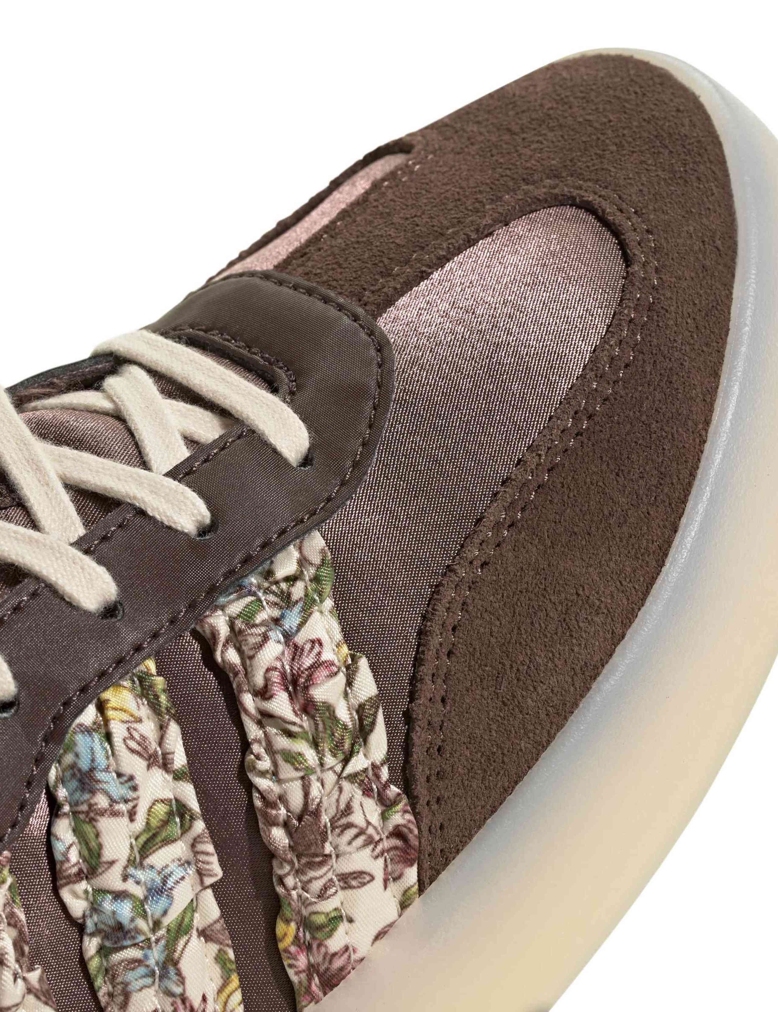 Barreda Decode Suede Floral Trainers 5 of 8