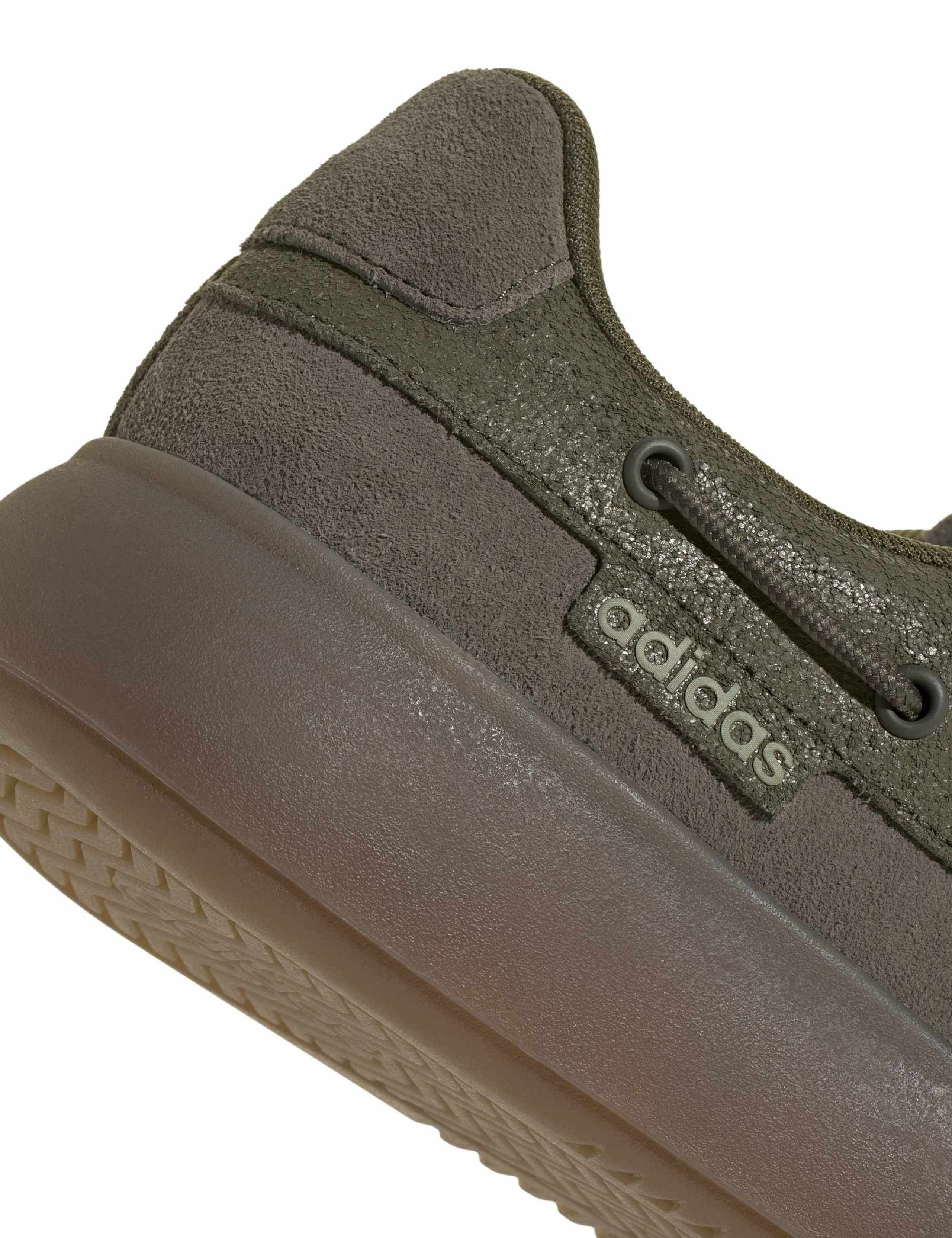 Barreda Decode Suede Trainers 8 of 8