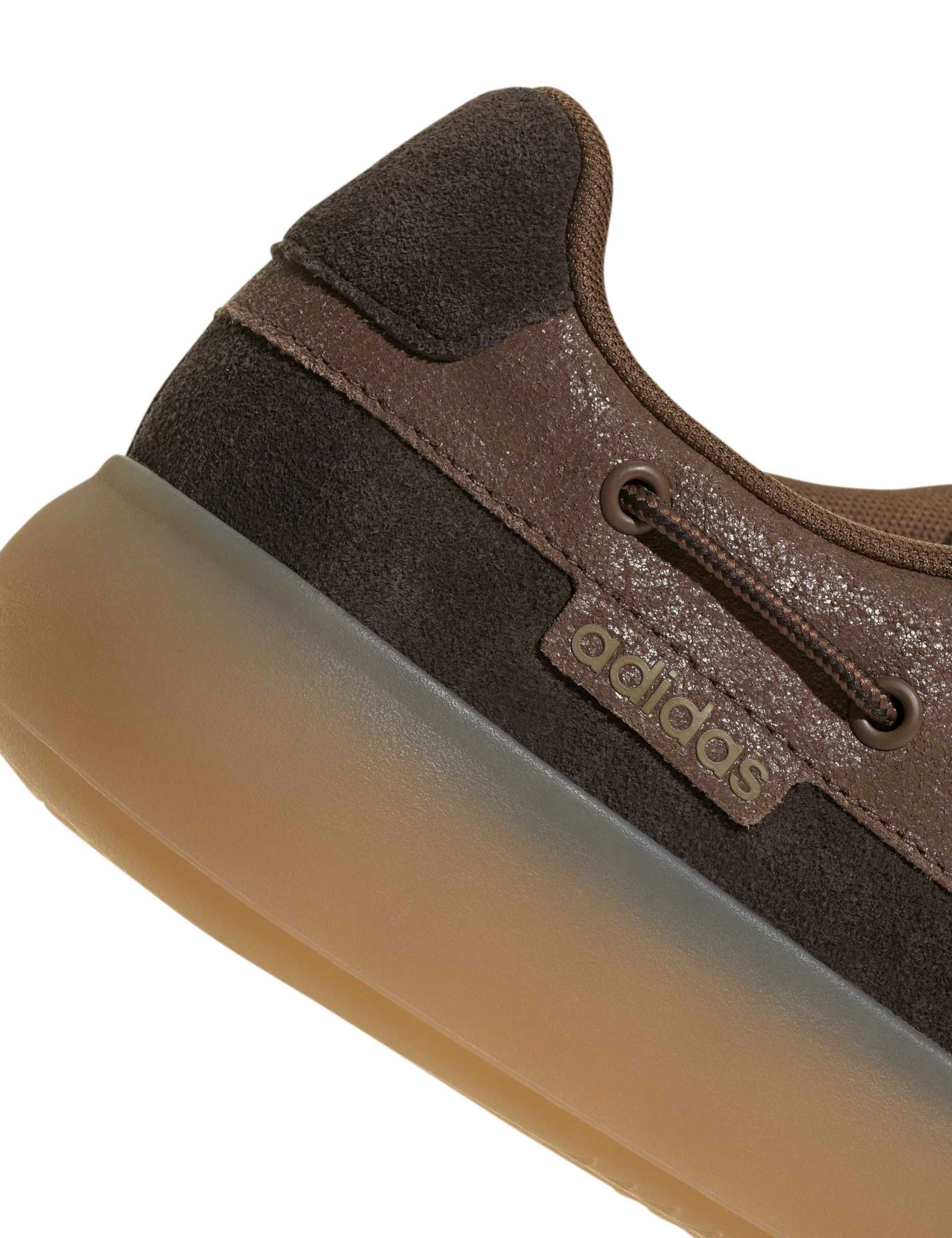 Barreda Decode Suede Trainers 8 of 8