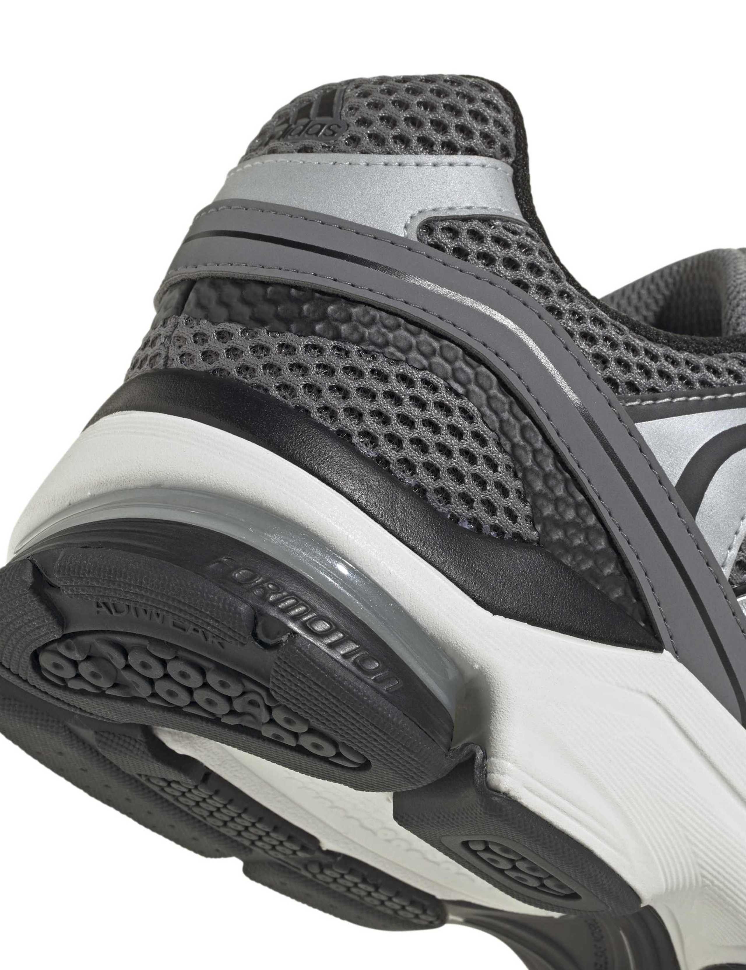 Spiritain 2000 Sports Trainers 6 of 8