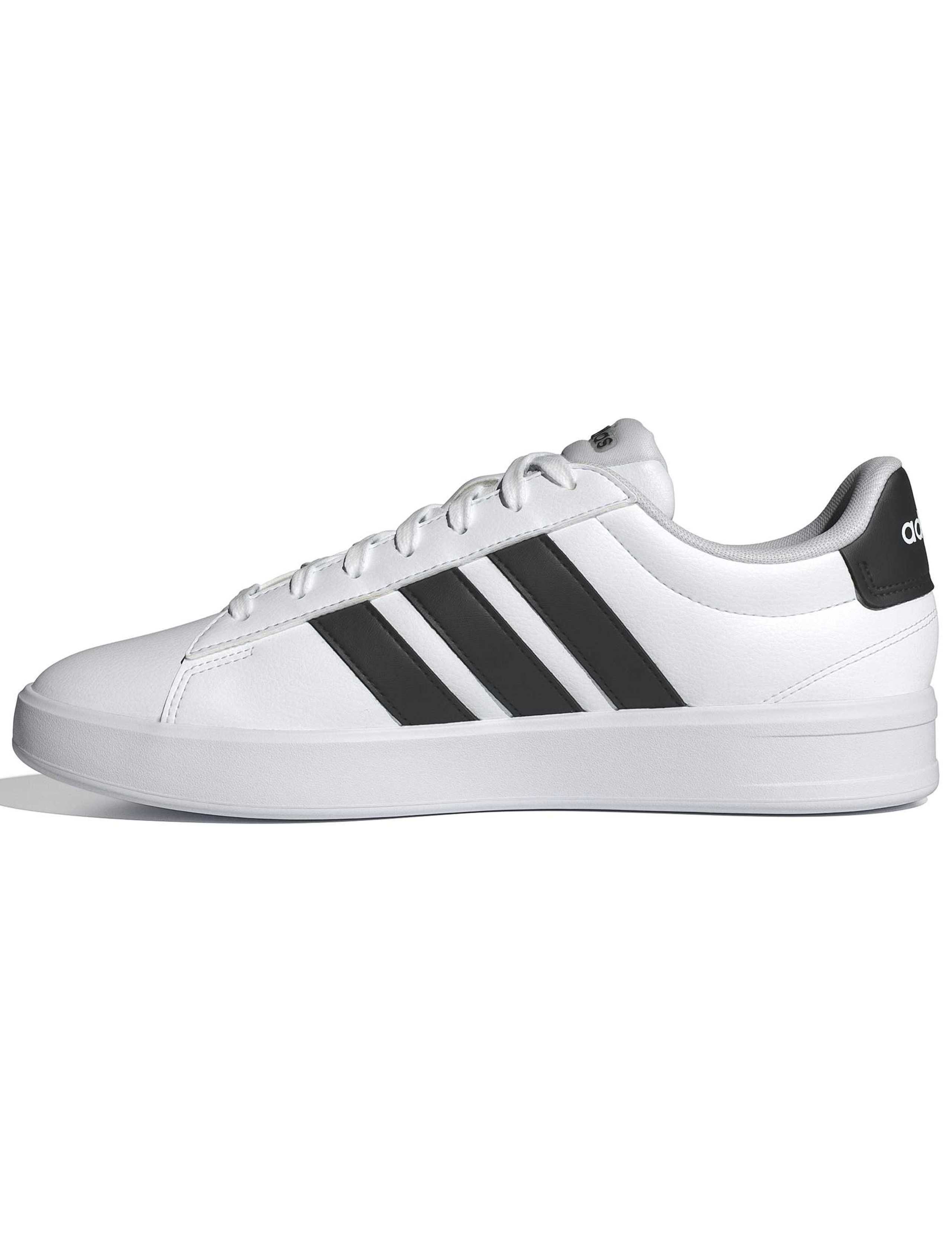 Grand Court 3.0 Stripe Trainers 2 of 8