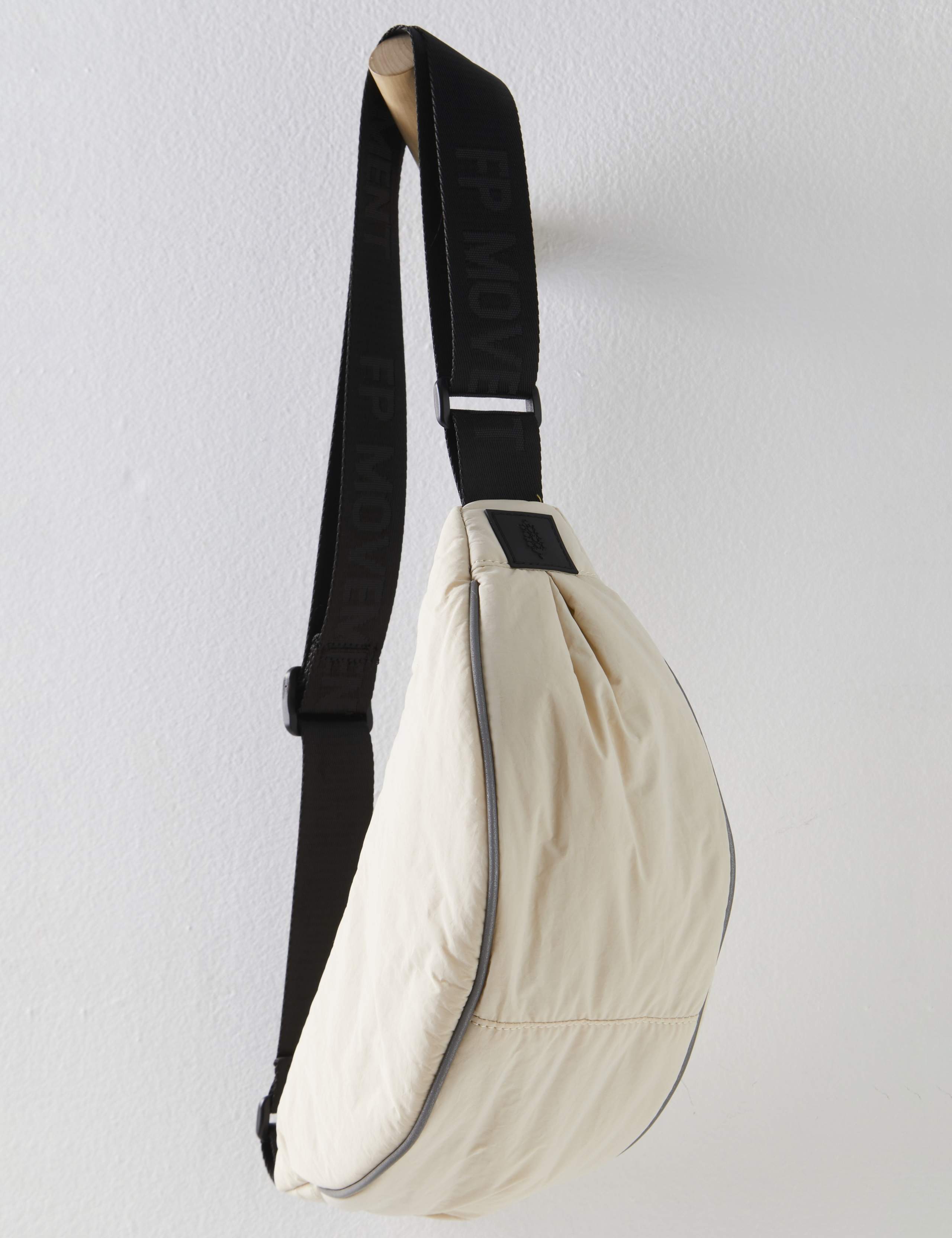 Bulls Eye Adjustable Sling Bag 3 of 4