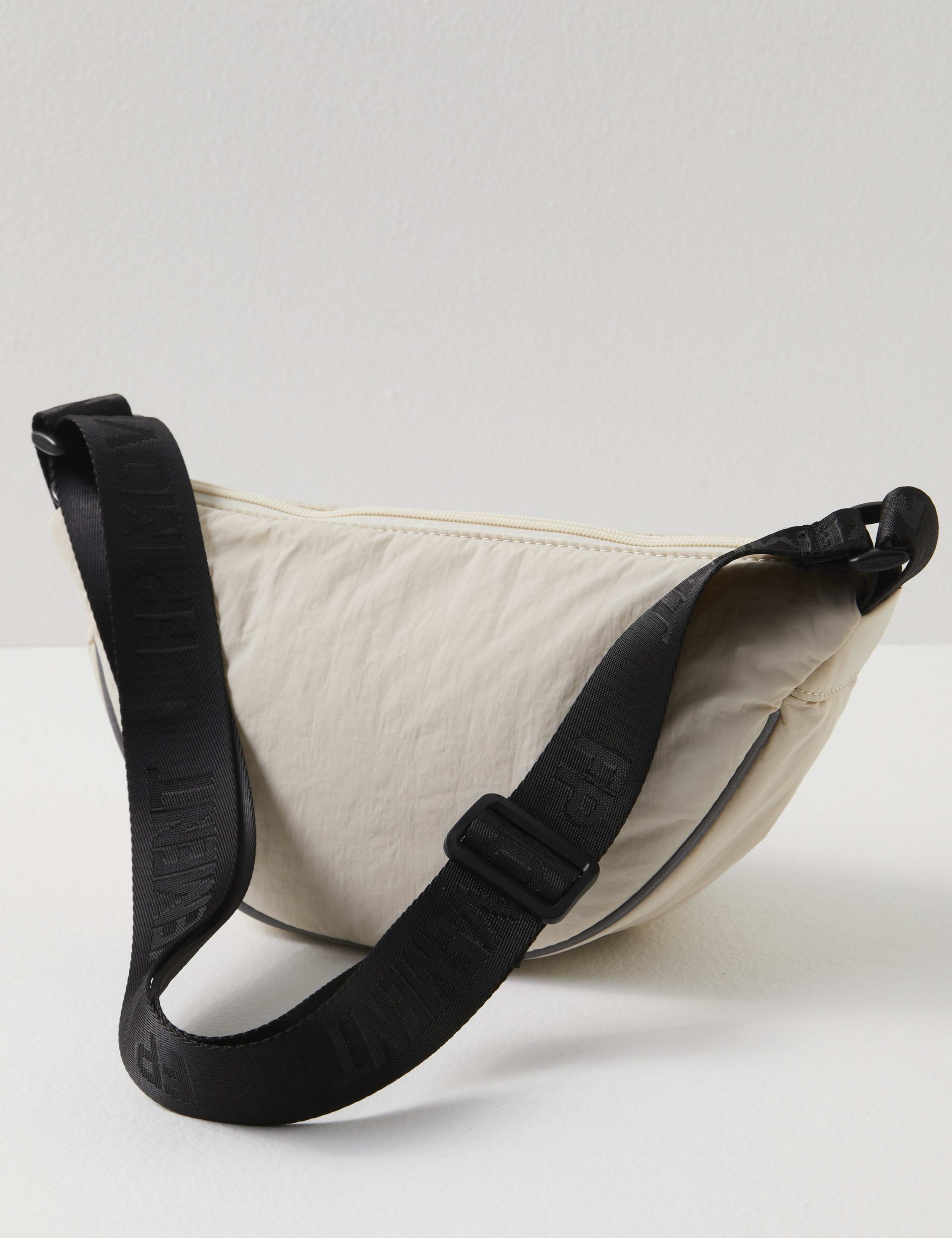 Bulls Eye Adjustable Sling Bag 4 of 4
