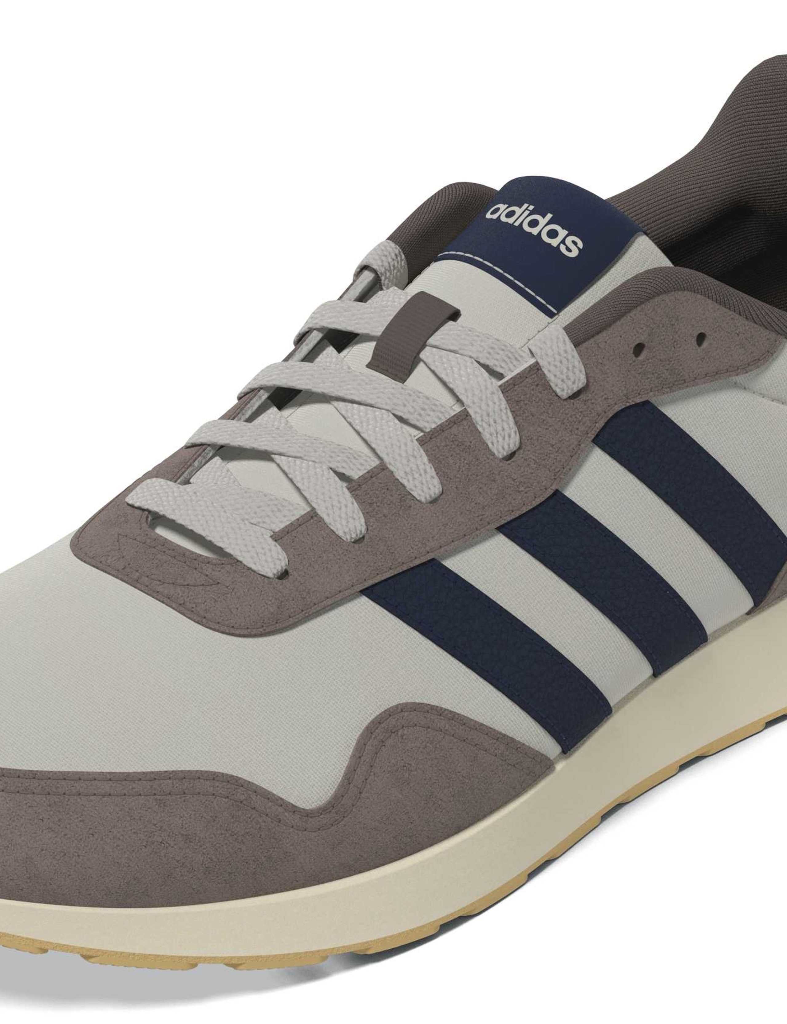 Run 60s 4.0 Shoes 7 of 10