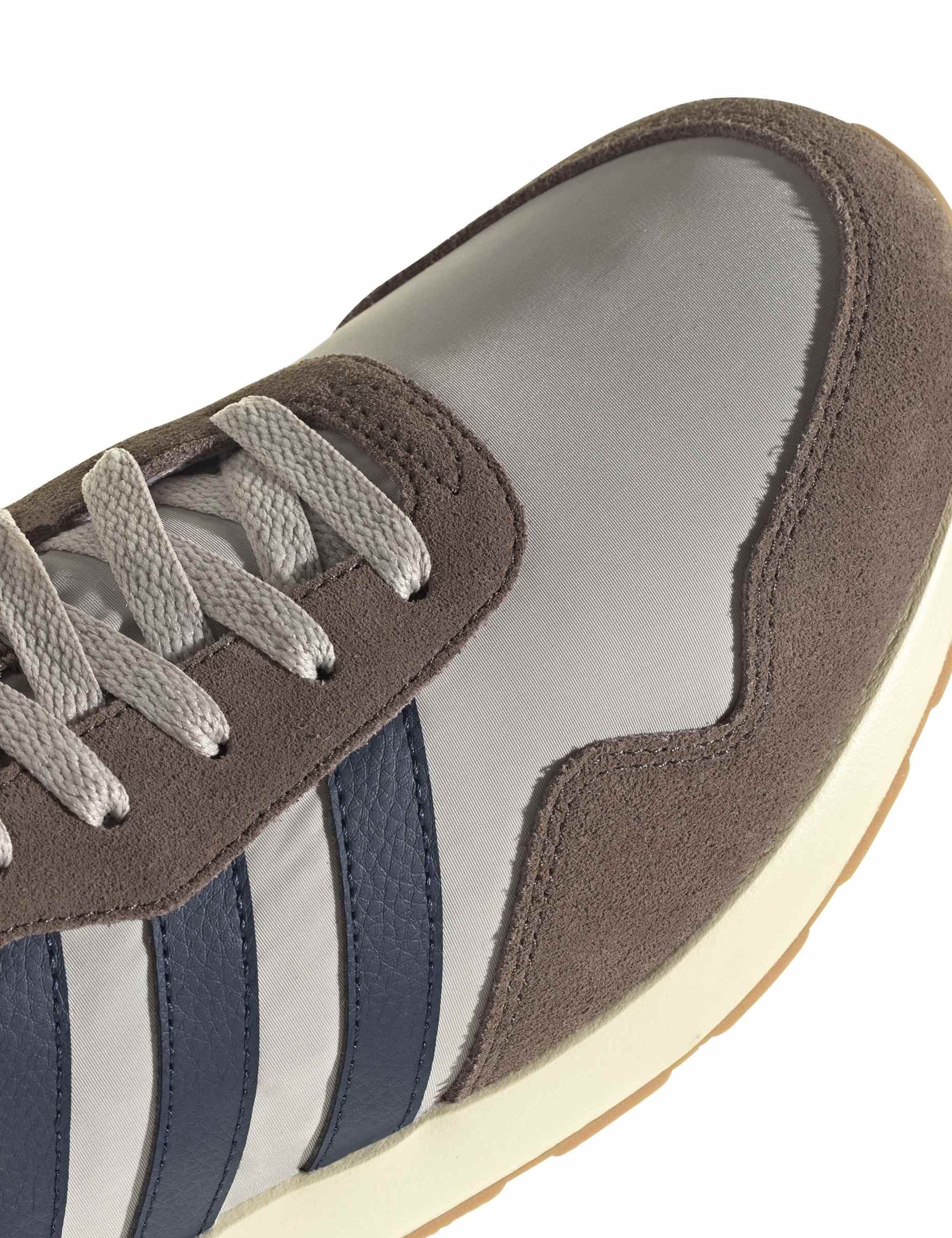 Run 60s 4.0 Shoes 8 of 10