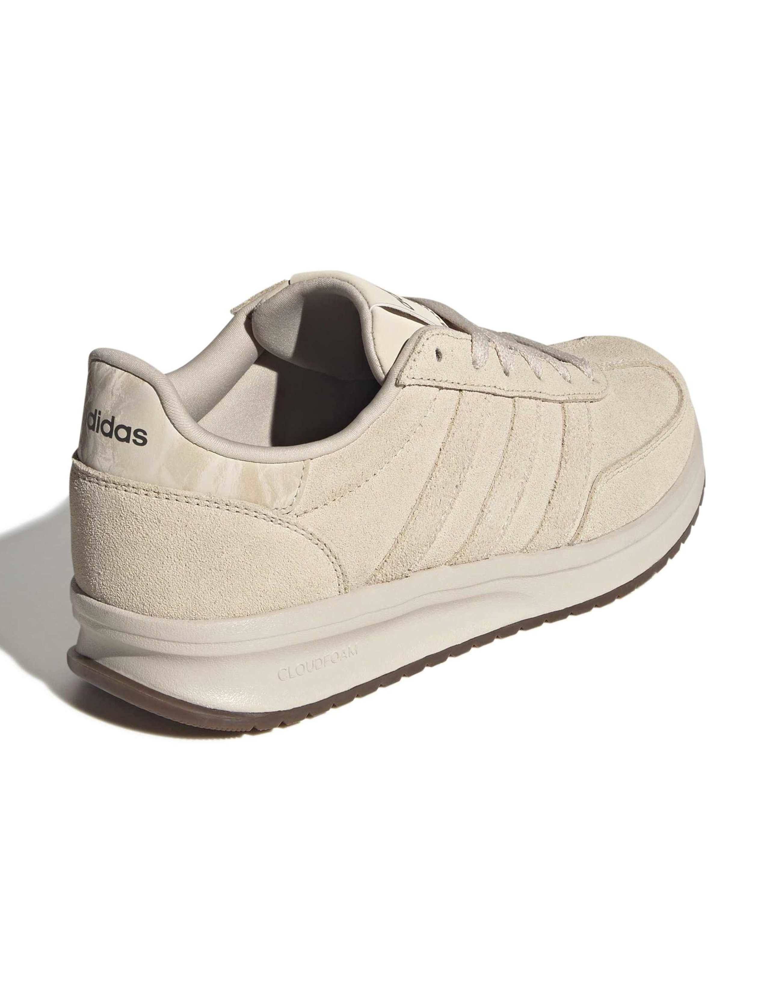 Run 70s 2.0 Suede Trainers 4 of 8