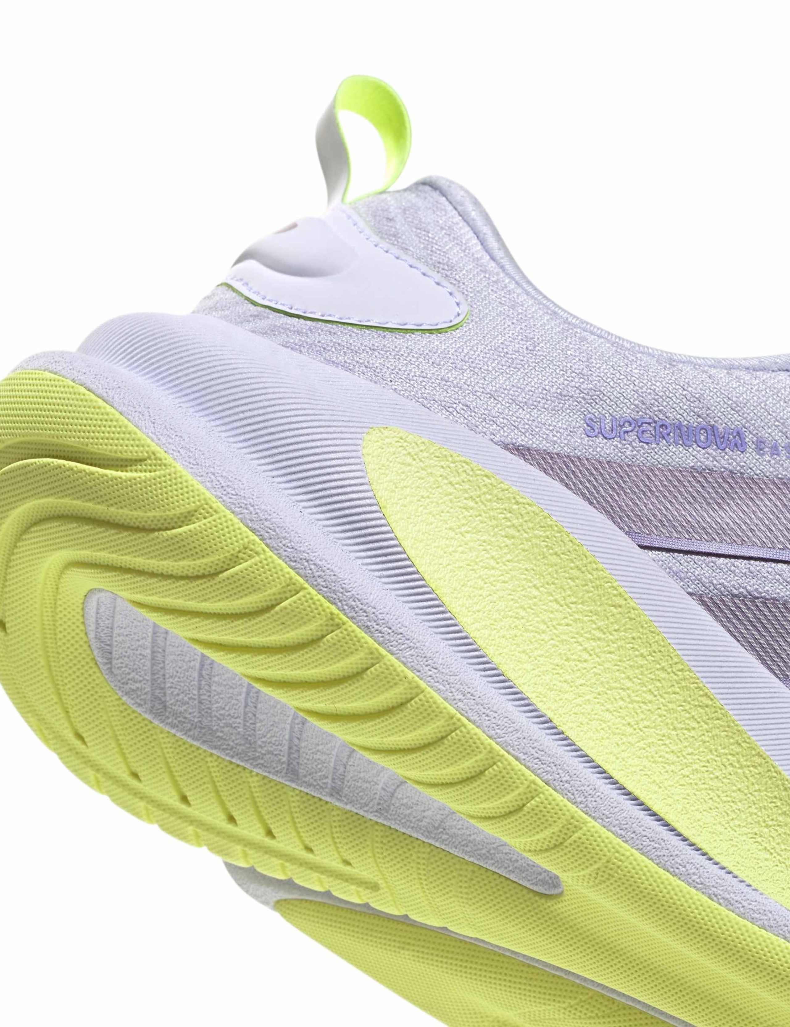 Supernova Ease 2 Running Trainers 6 of 8
