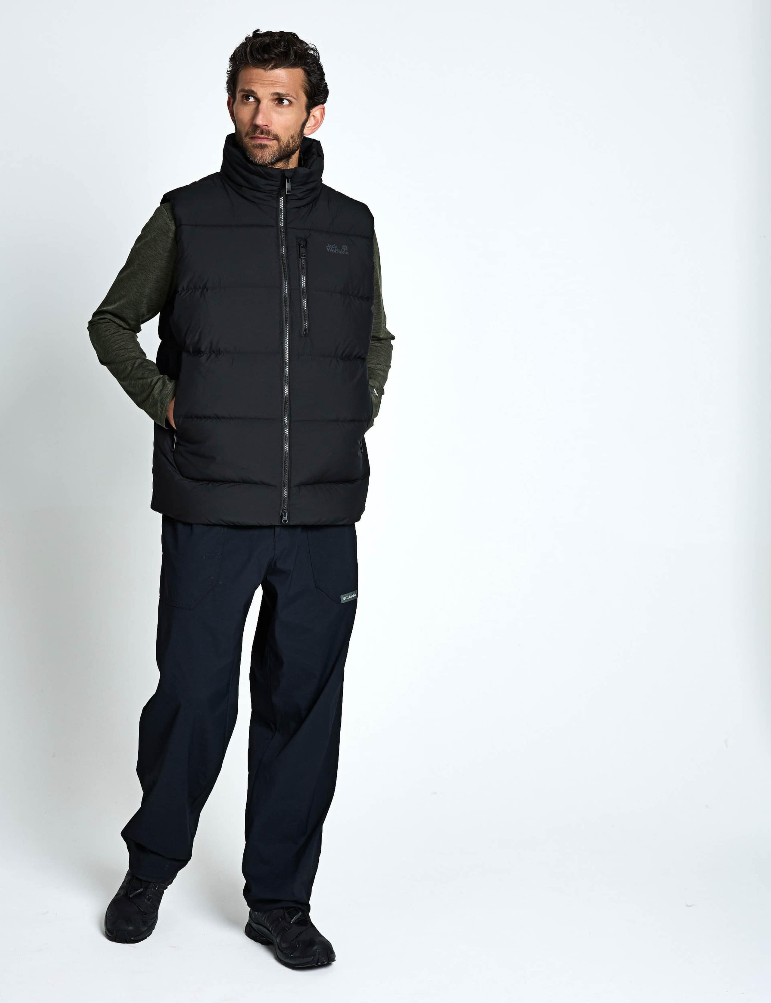 Colonius Funnel Neck Quilted Gilet 2 of 5