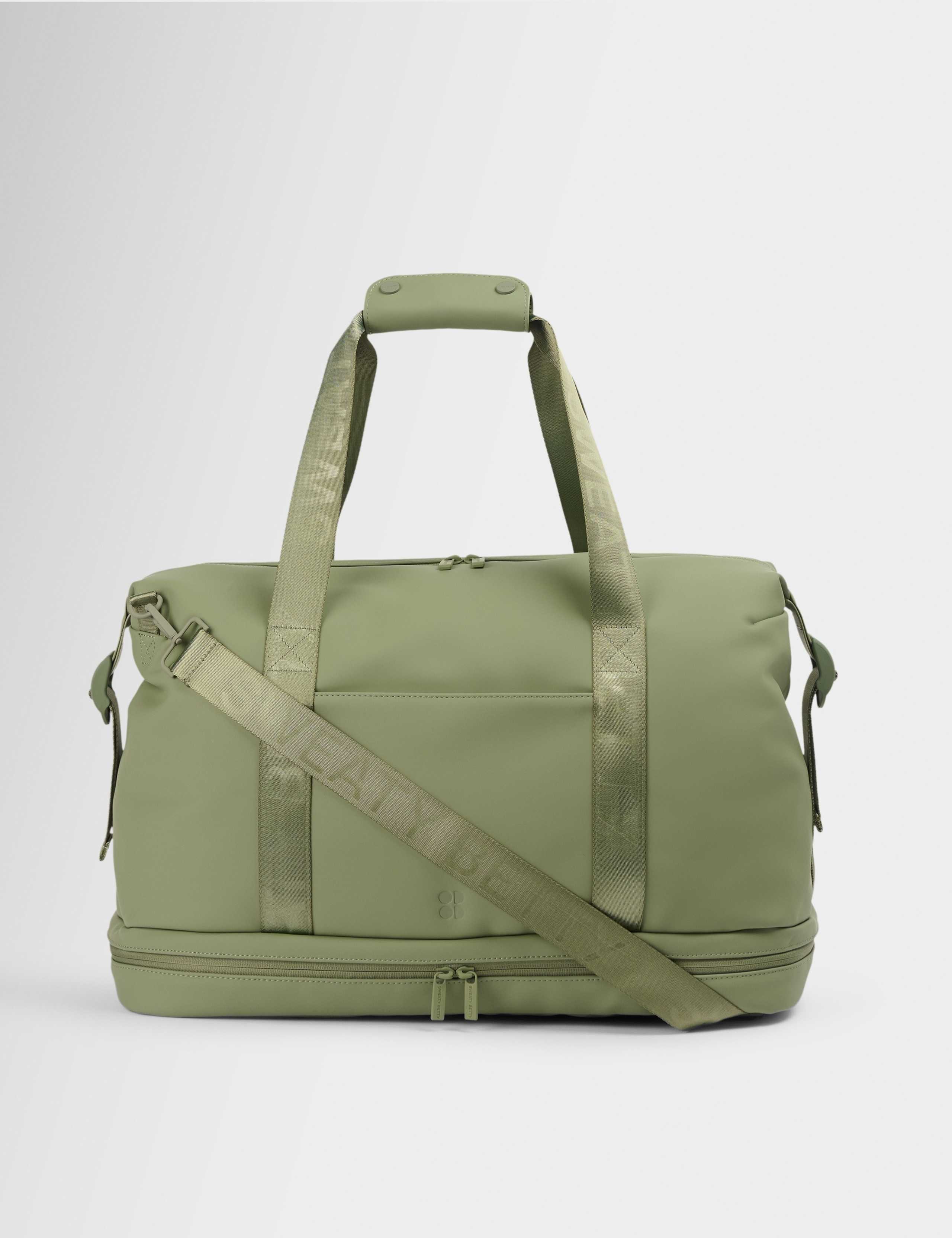 City Goer Water Resistant Weekend Bag 2 of 5