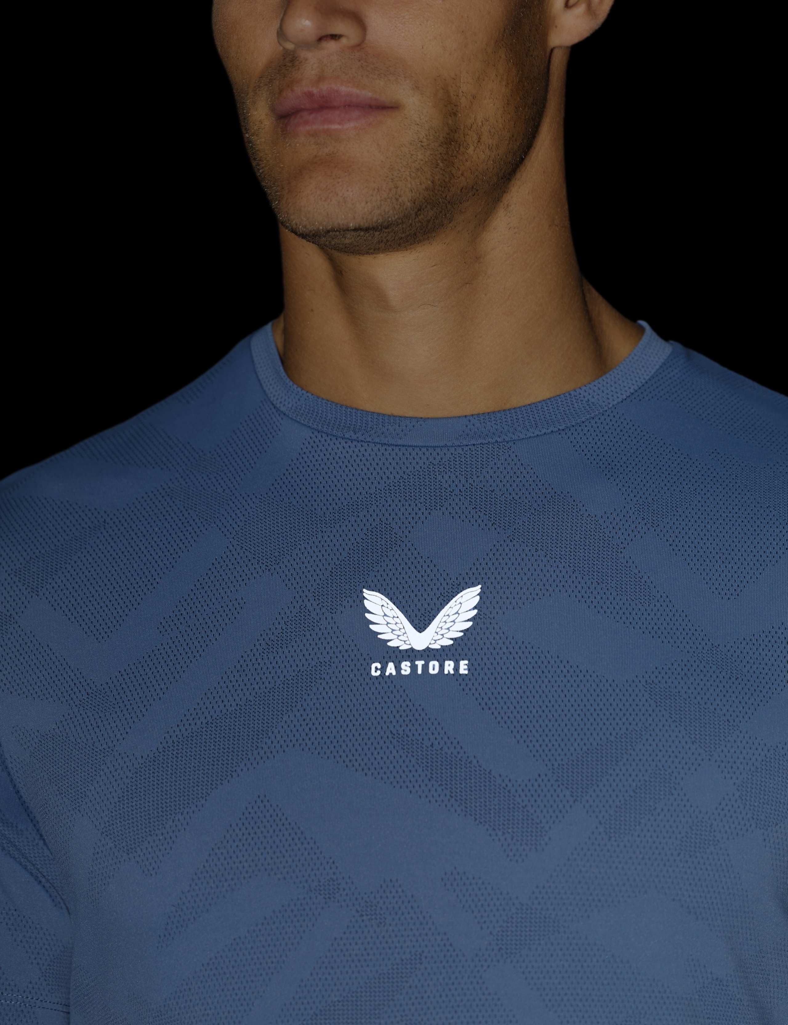 Apex Reflective Running T-Shirt 6 of 6